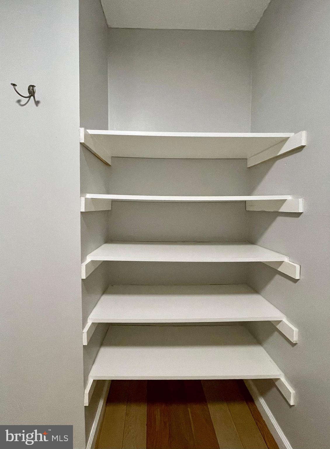 MARINA TOWERS - Residential Lease