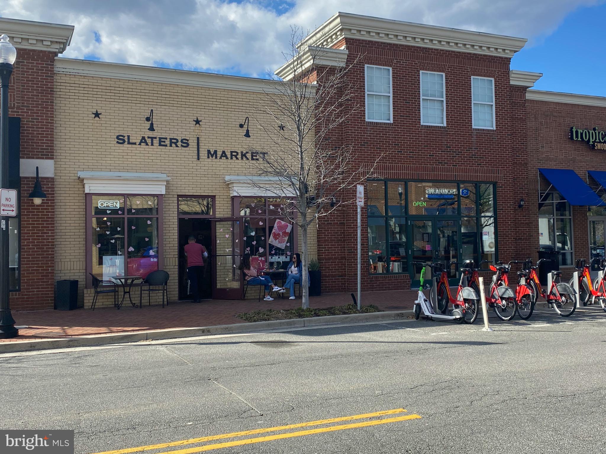 POTOMAC FLATS - Residential