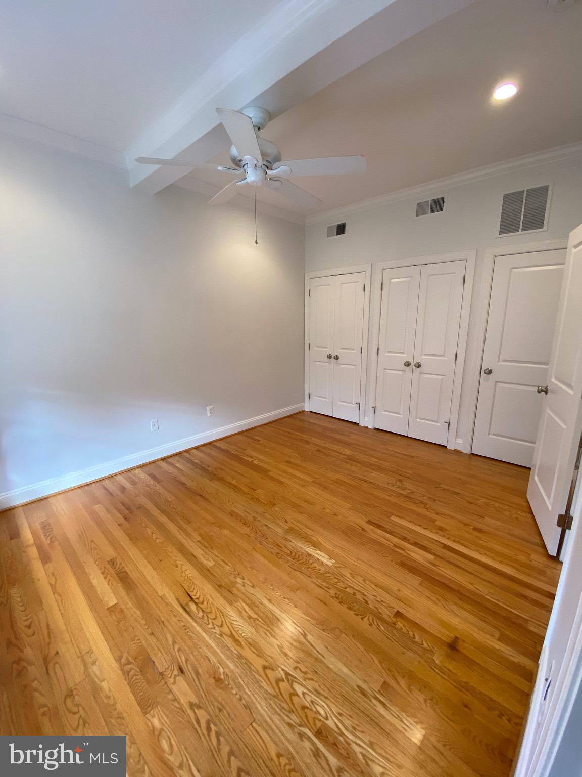 POTOMAC FLATS - Residential