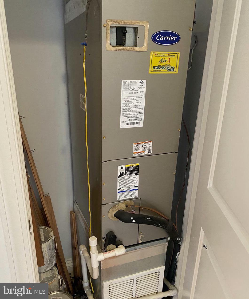 POTOMAC FLATS - Residential