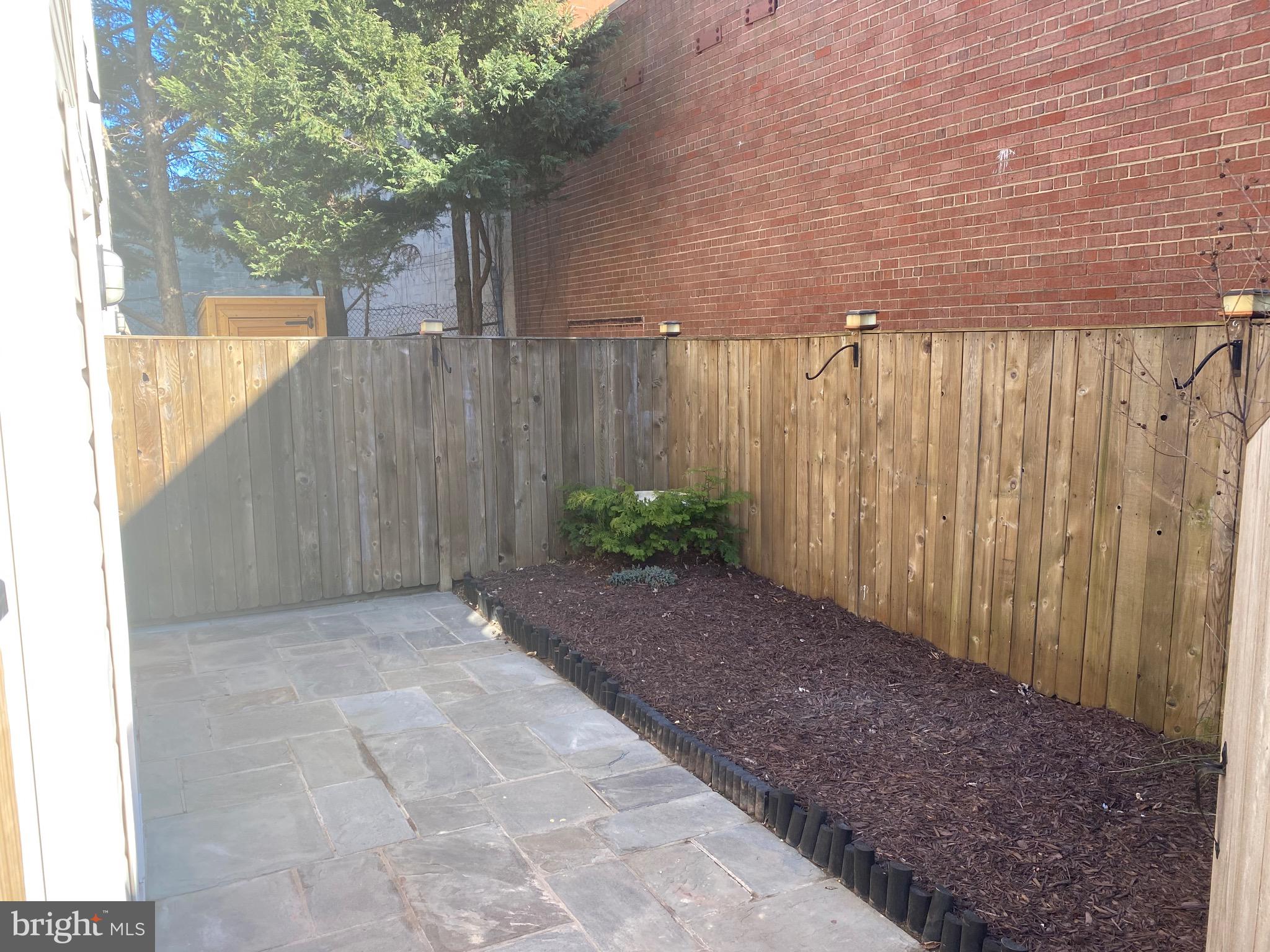 POTOMAC FLATS - Residential