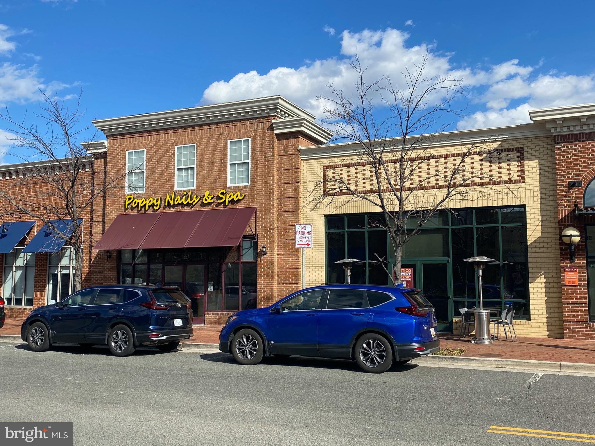 POTOMAC FLATS - Residential