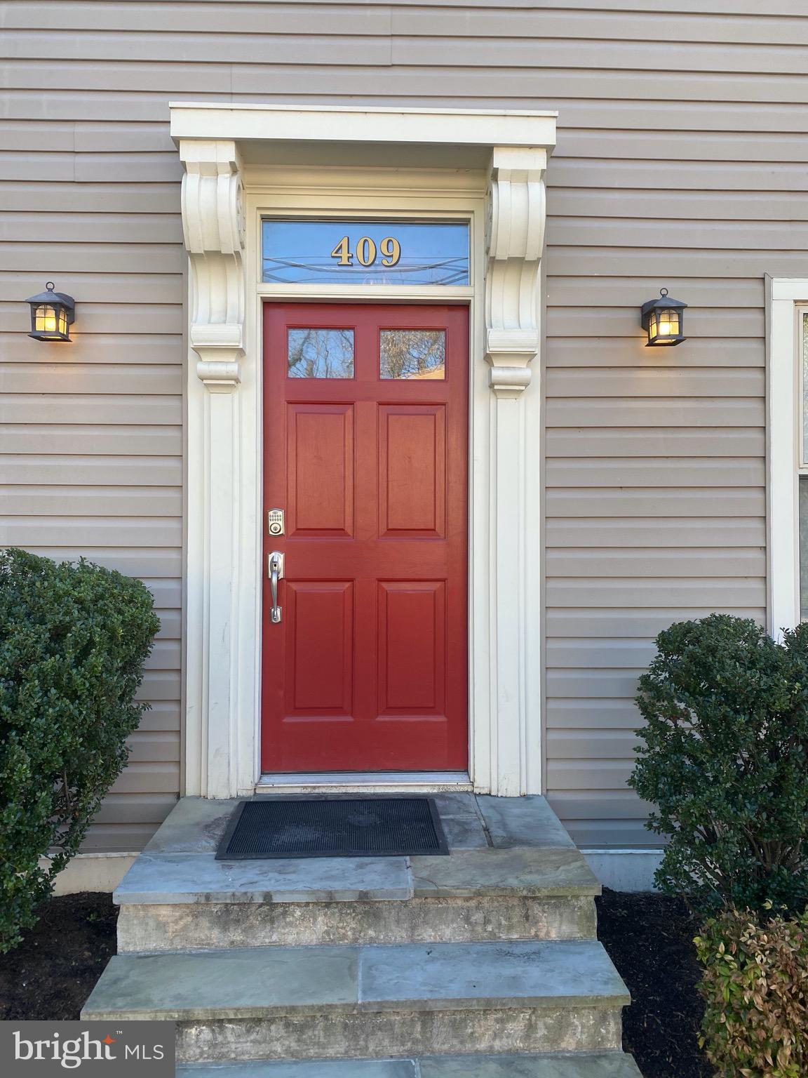 POTOMAC FLATS - Residential