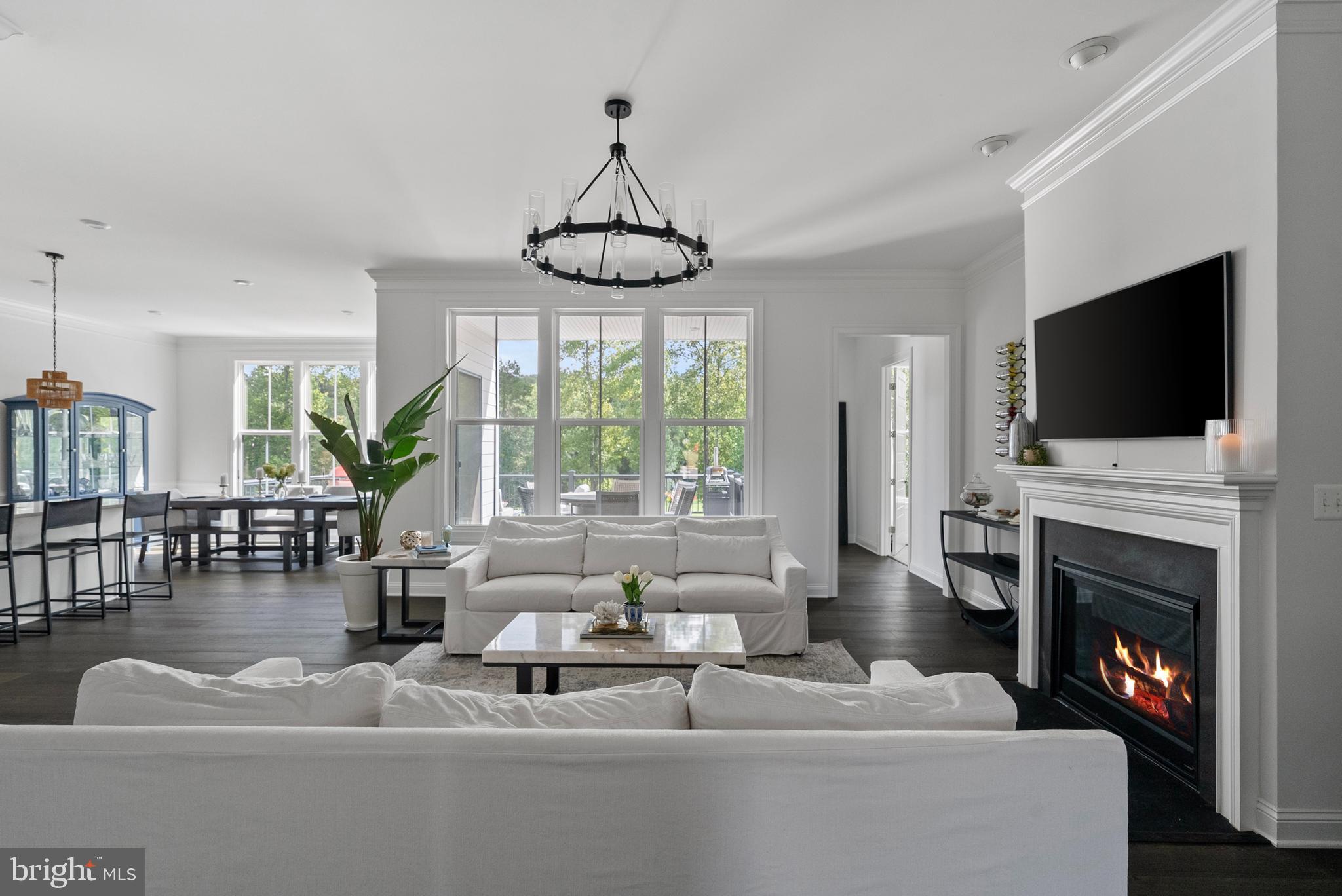 271 HERITAGE DRIVE