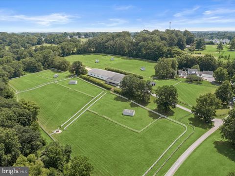1955 VALHALLA DRIVE FINKSBURG MD 21048