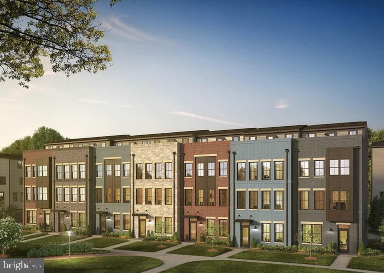 13041 HATTONTOWN SQUARE