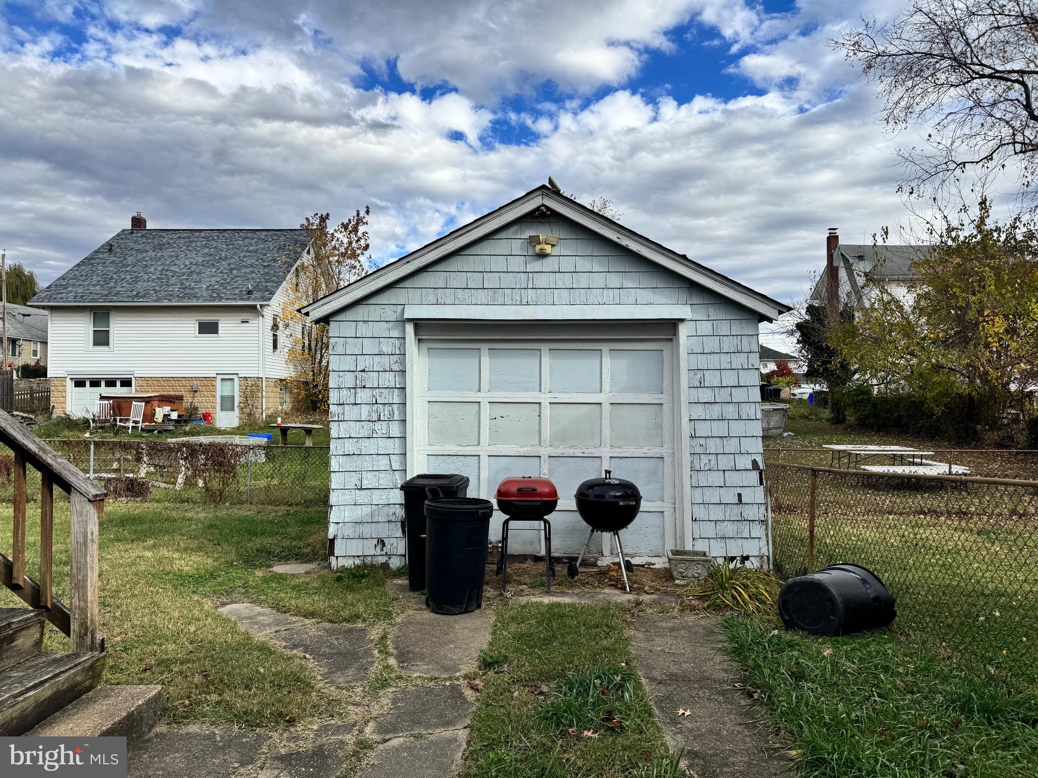 LINDEN HEIGHTS - Residential