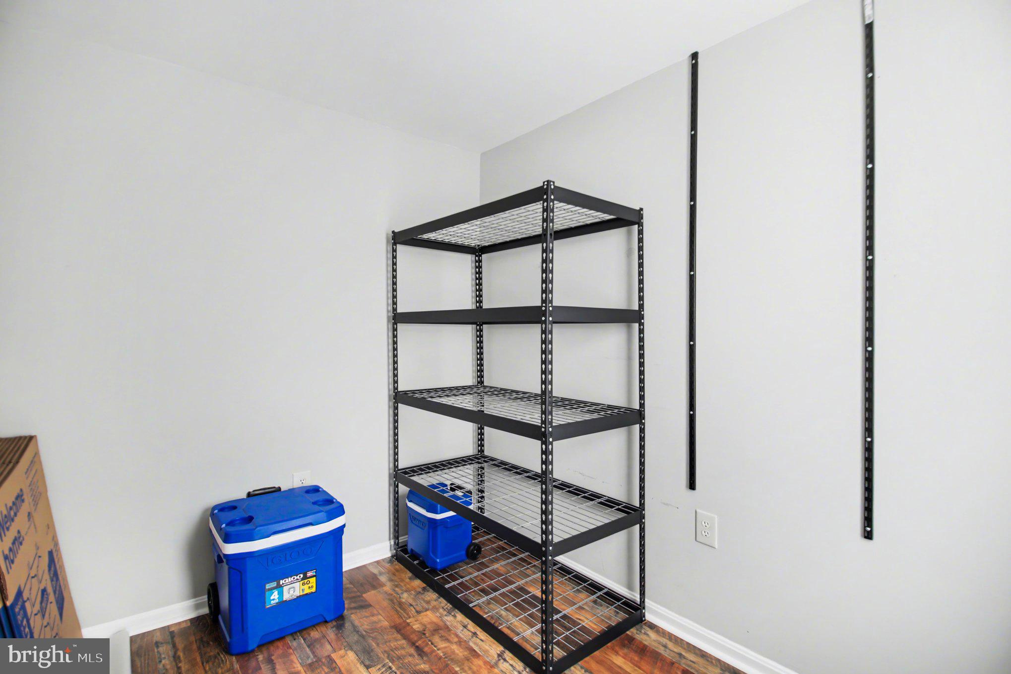 ROLLINGWOOD - Residential