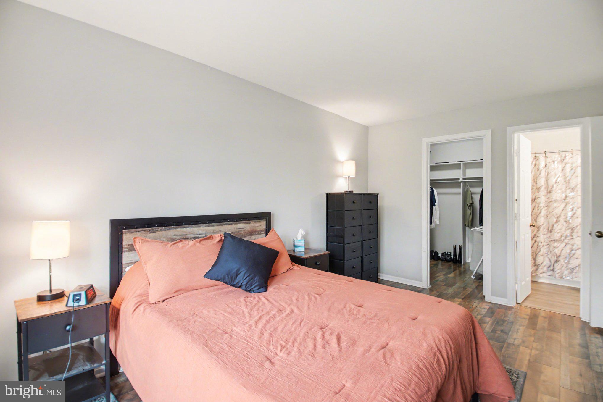 ROLLINGWOOD - Residential