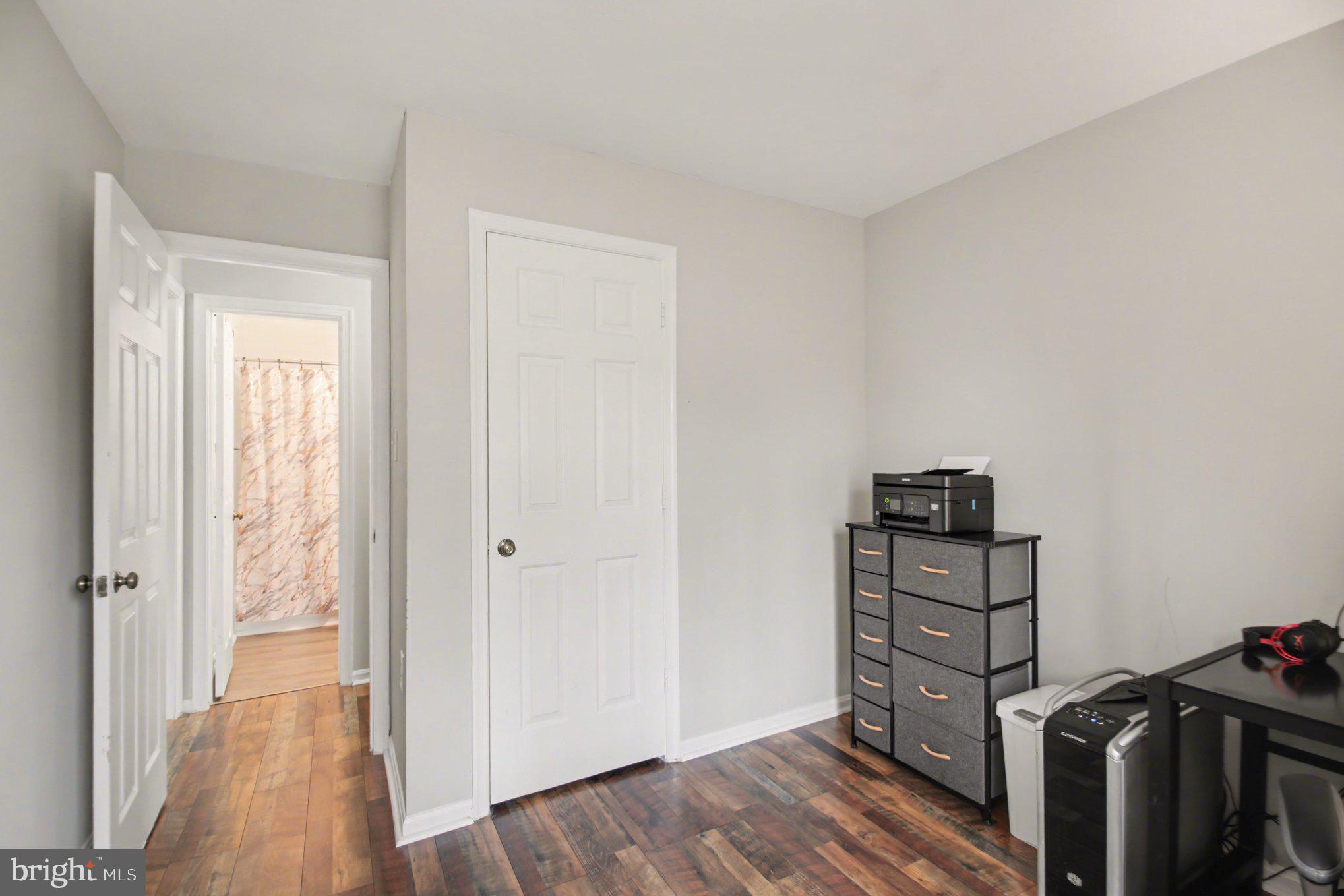 ROLLINGWOOD - Residential