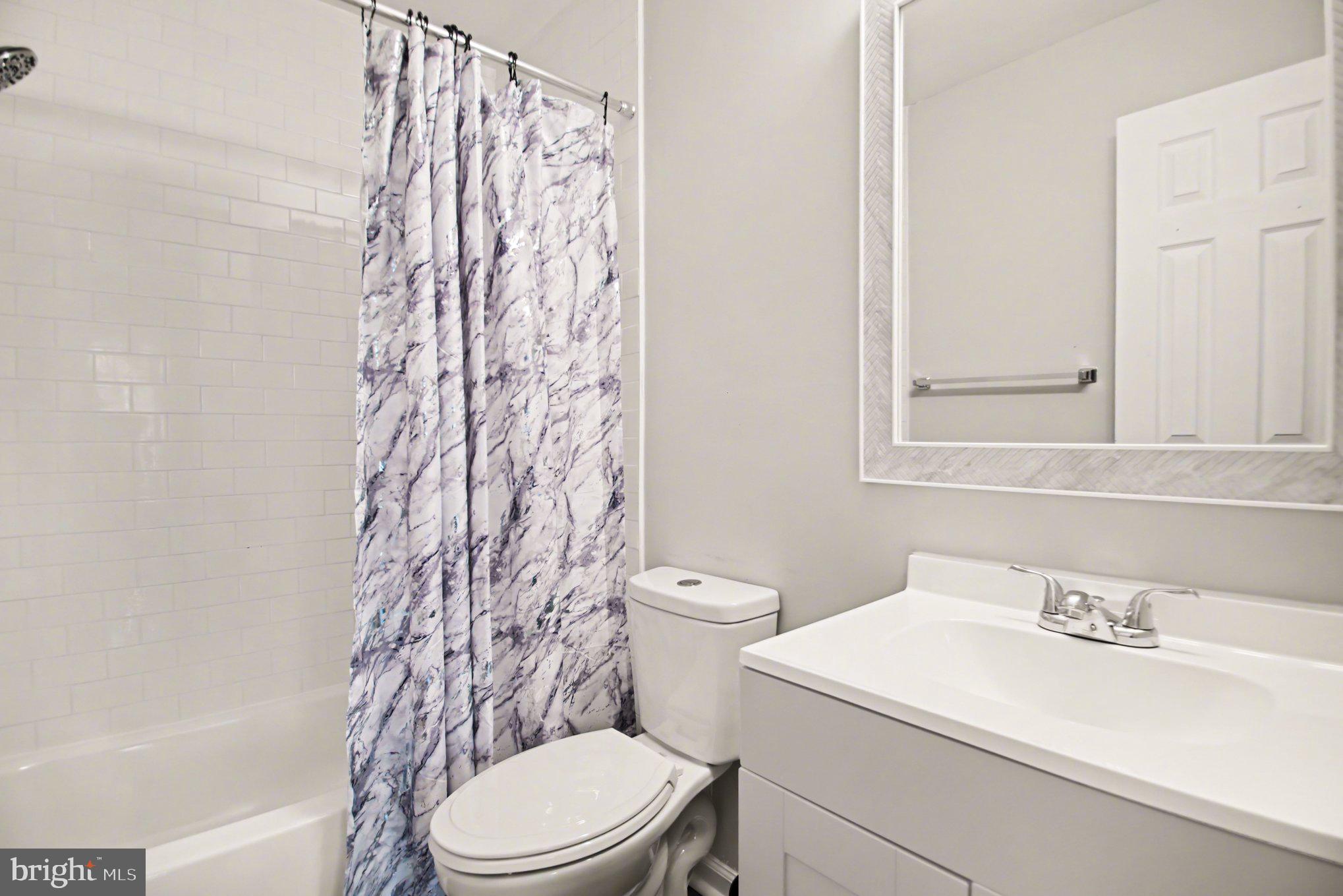 ROLLINGWOOD - Residential