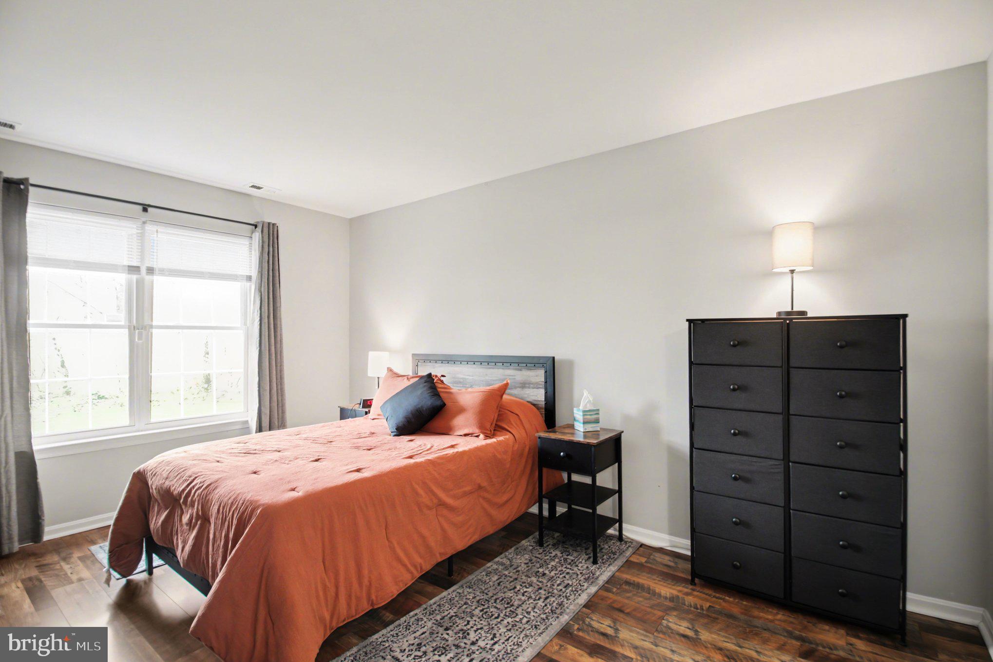 ROLLINGWOOD - Residential