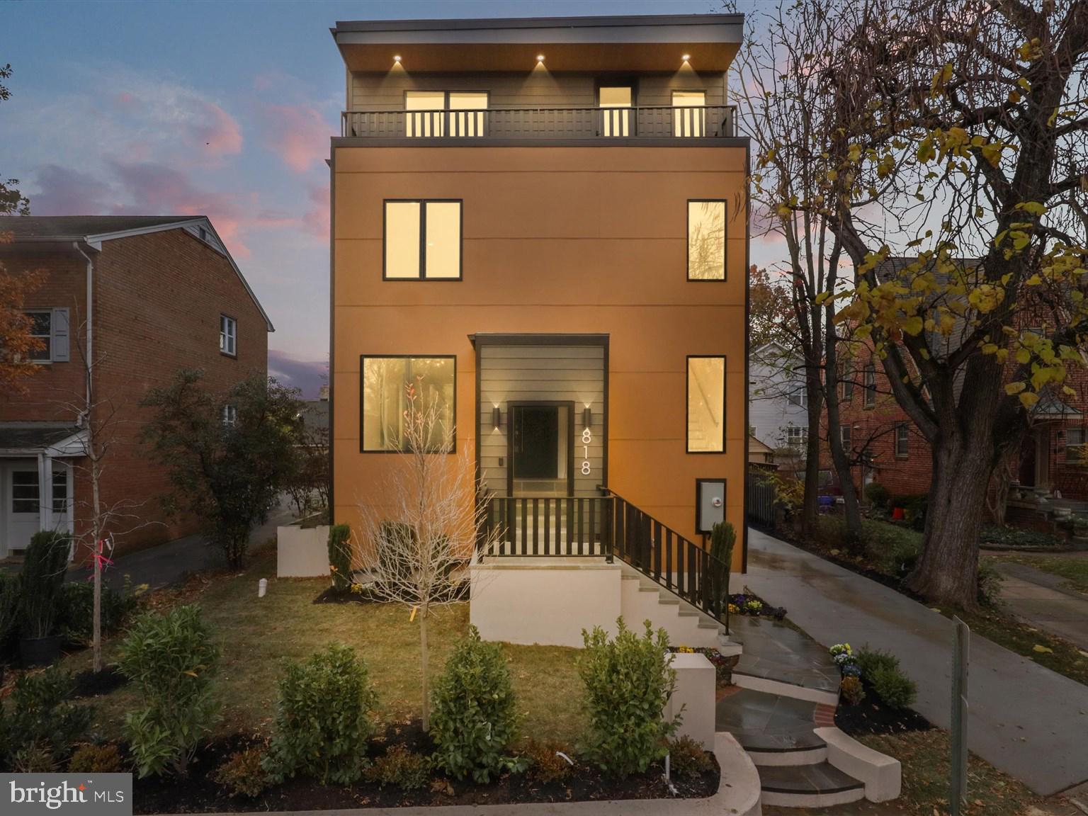 CLARENDON - Residential