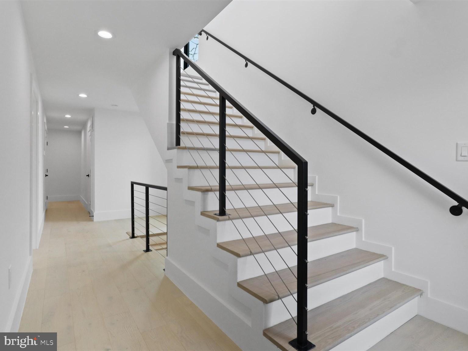 CLARENDON - Residential