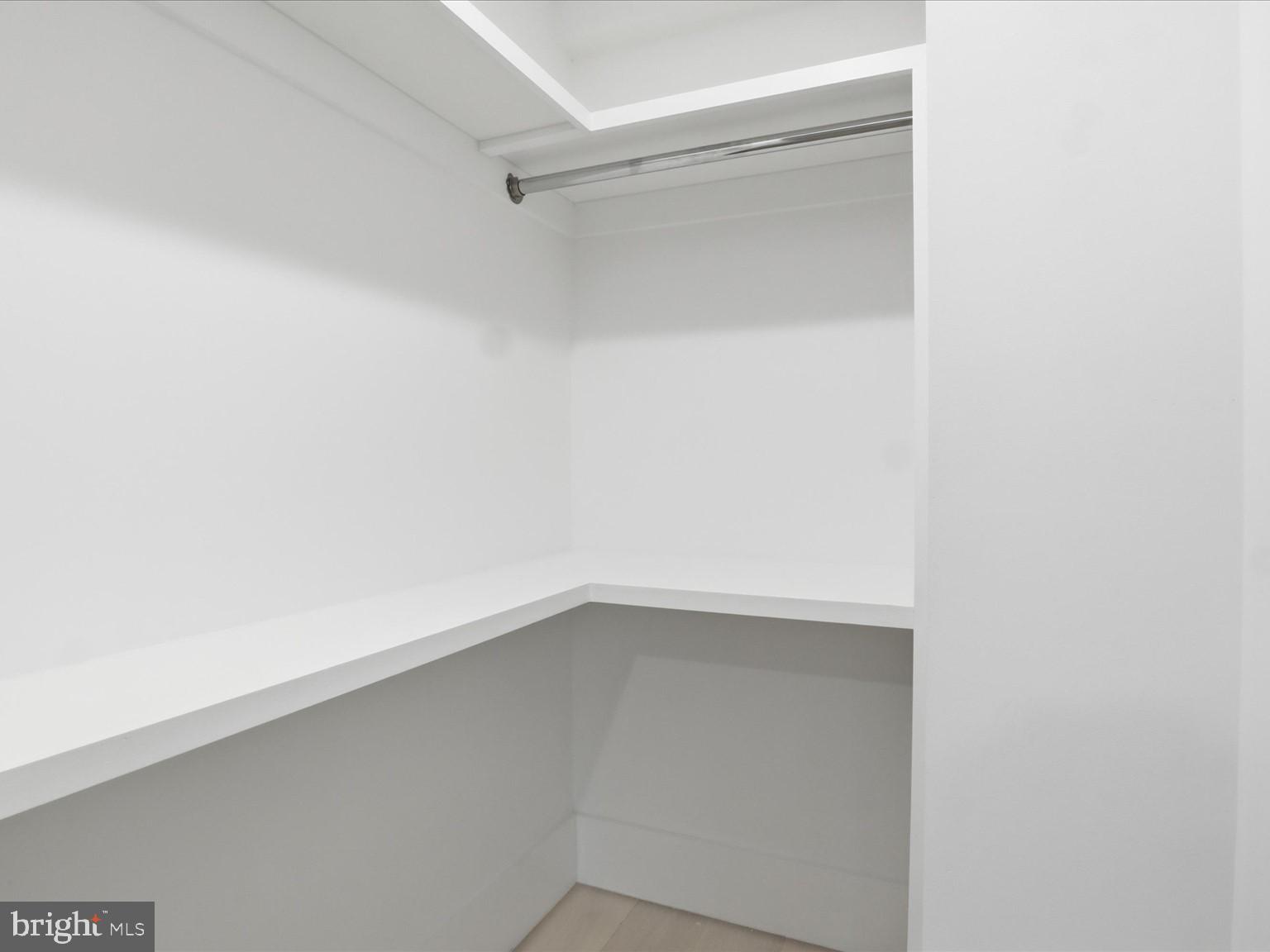 CLARENDON - Residential