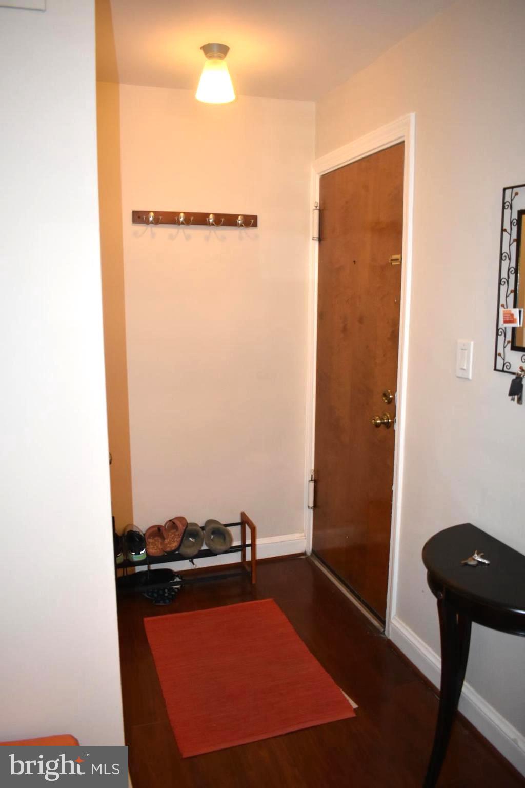 PALISADE GARDENS - Residential Lease