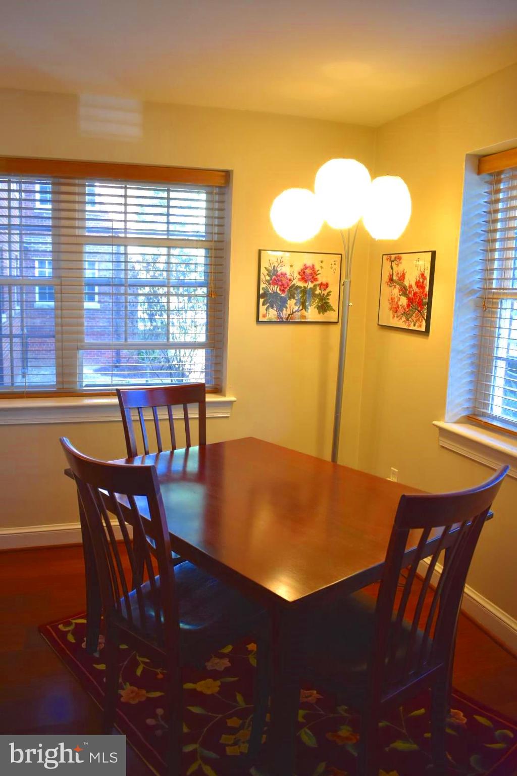 PALISADE GARDENS - Residential Lease