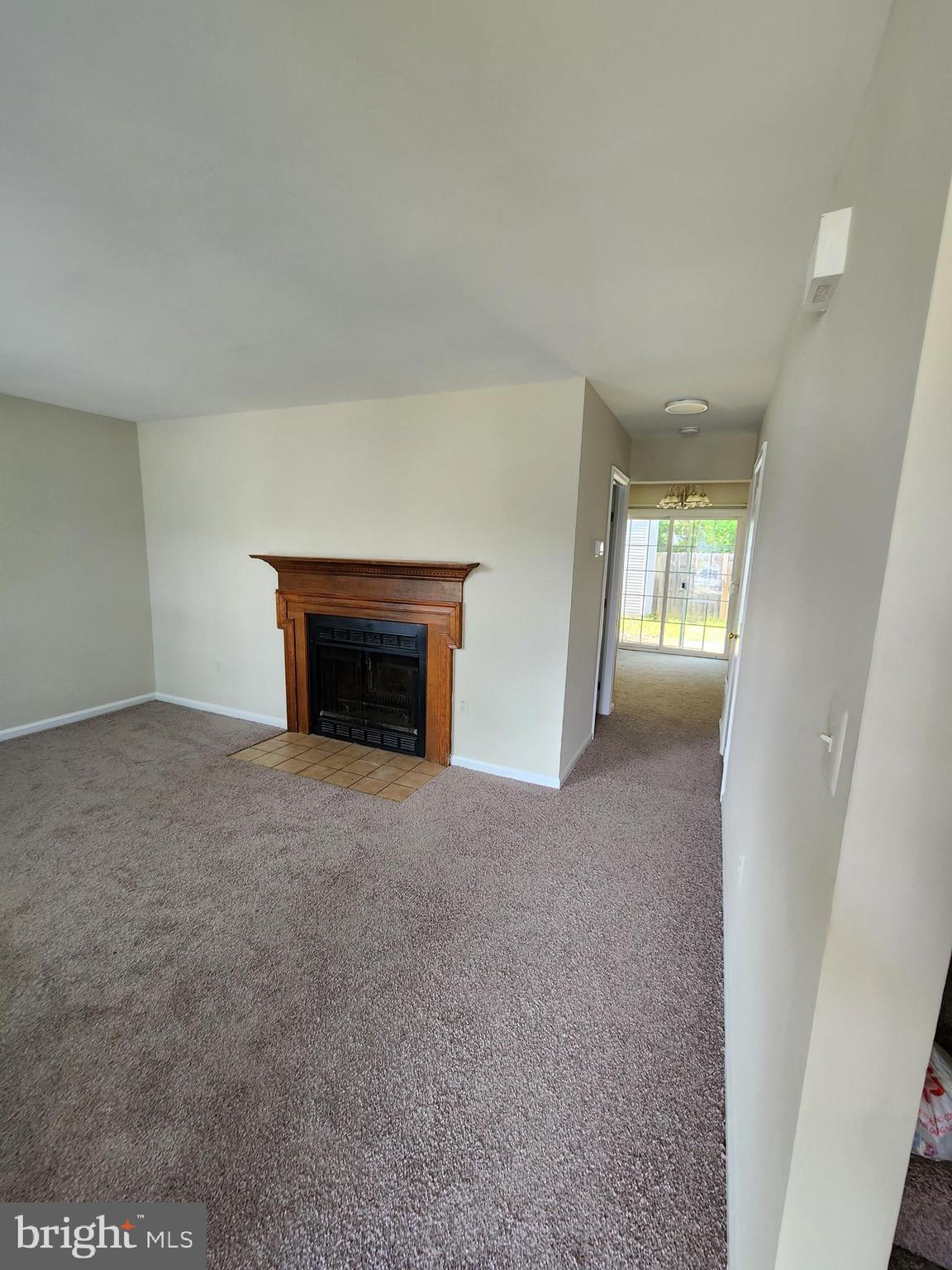 HERITAGE COMMONS - Residential Lease