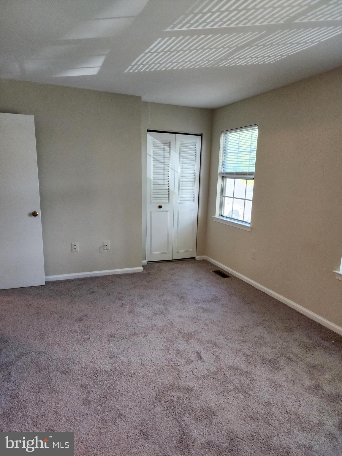 HERITAGE COMMONS - Residential Lease