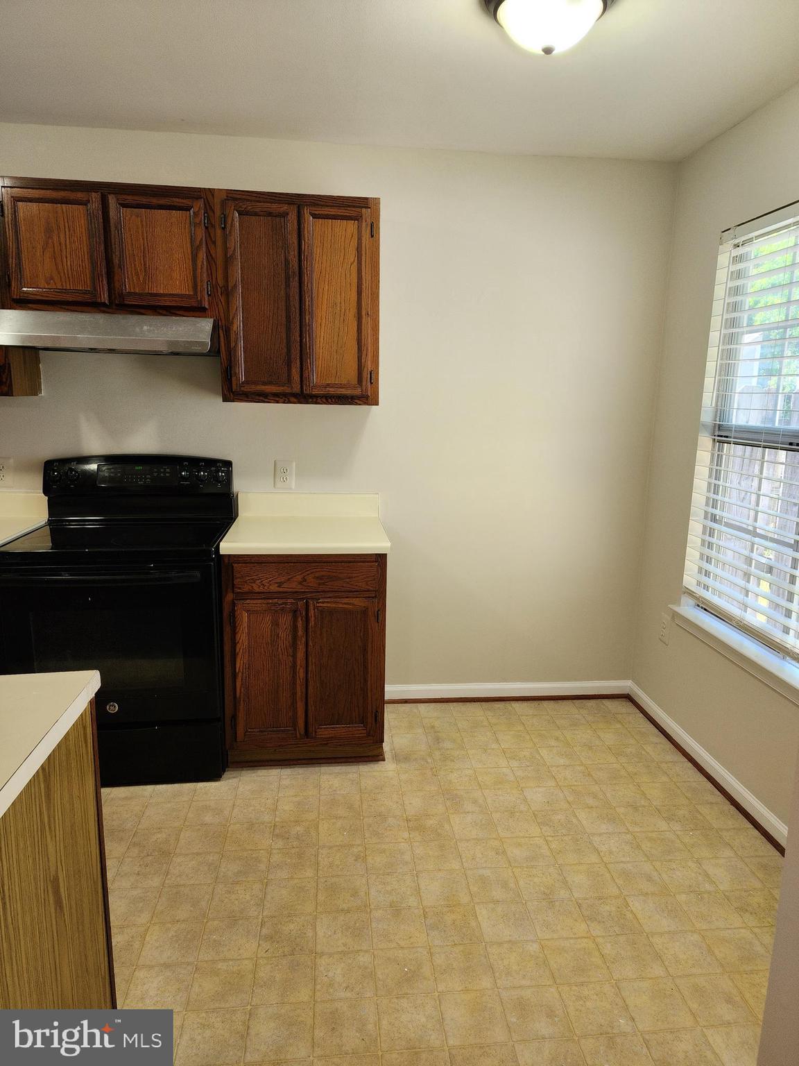 HERITAGE COMMONS - Residential Lease