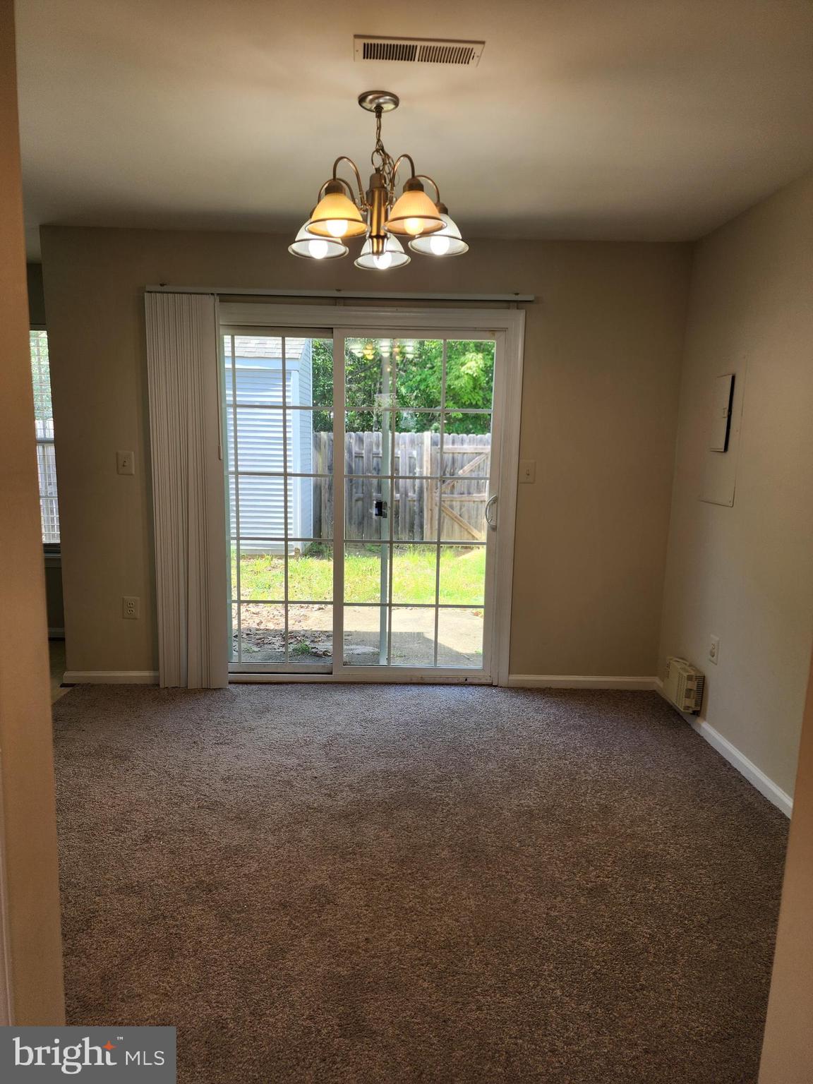 HERITAGE COMMONS - Residential Lease