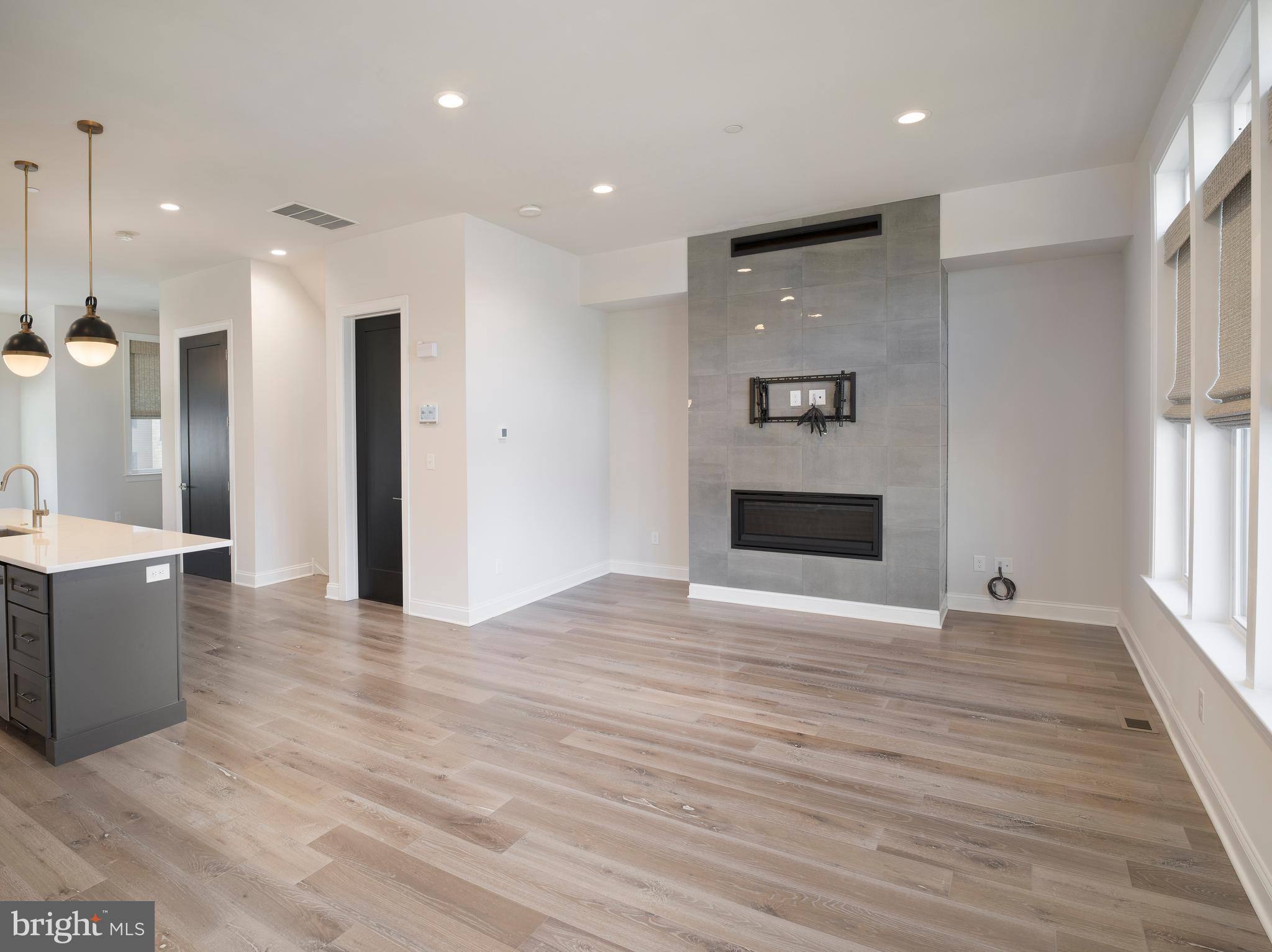 NEWTOWN WALK AT ELLIS PRESERVE - Residential Lease