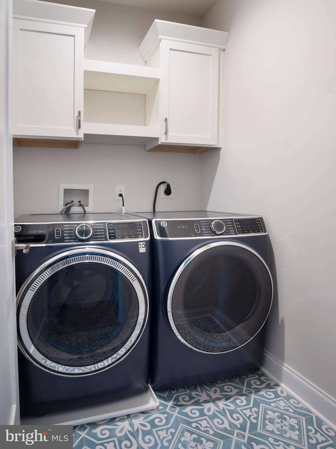 NEWTOWN WALK AT ELLIS PRESERVE - Residential Lease