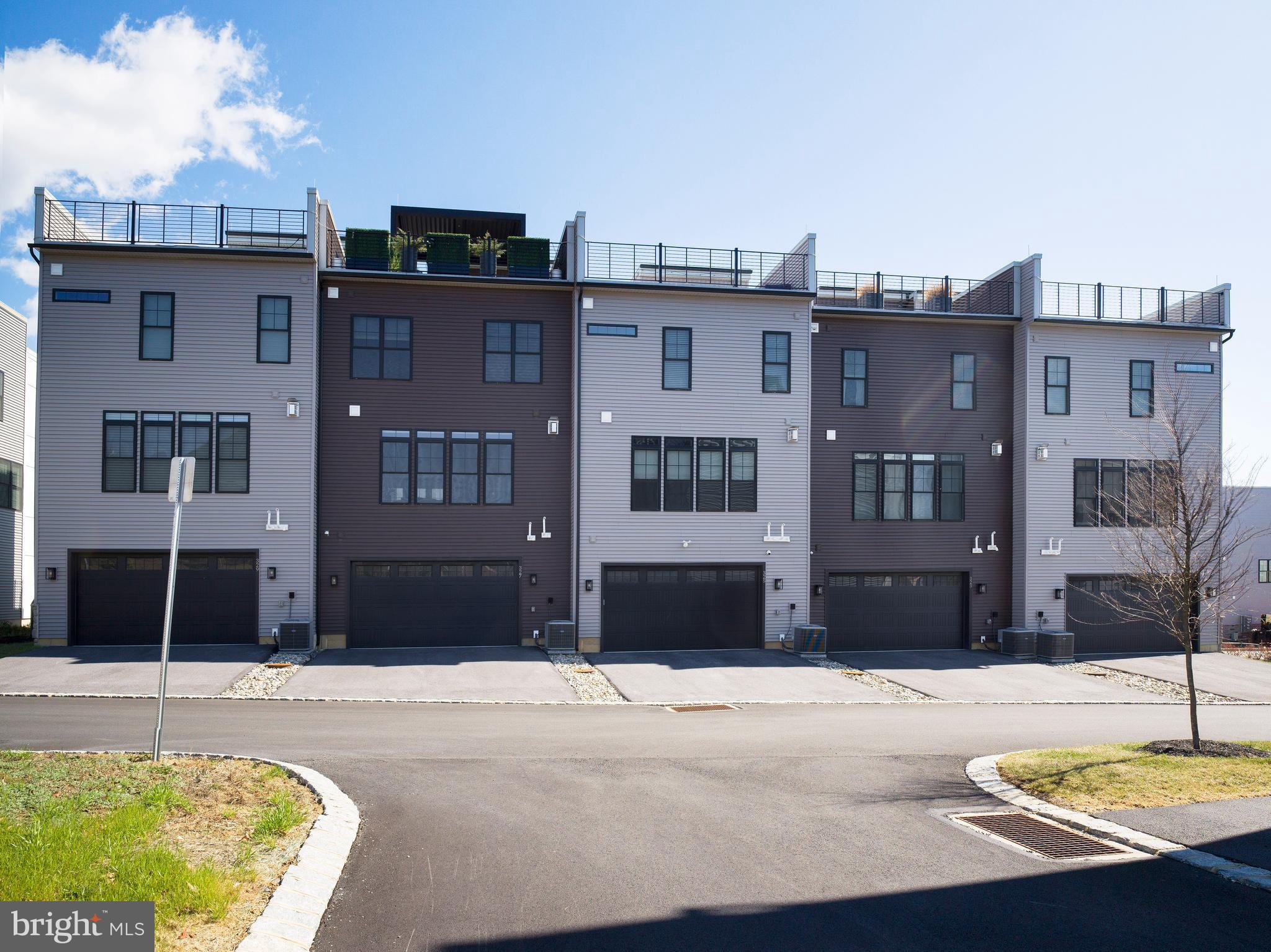 NEWTOWN WALK AT ELLIS PRESERVE - Residential Lease