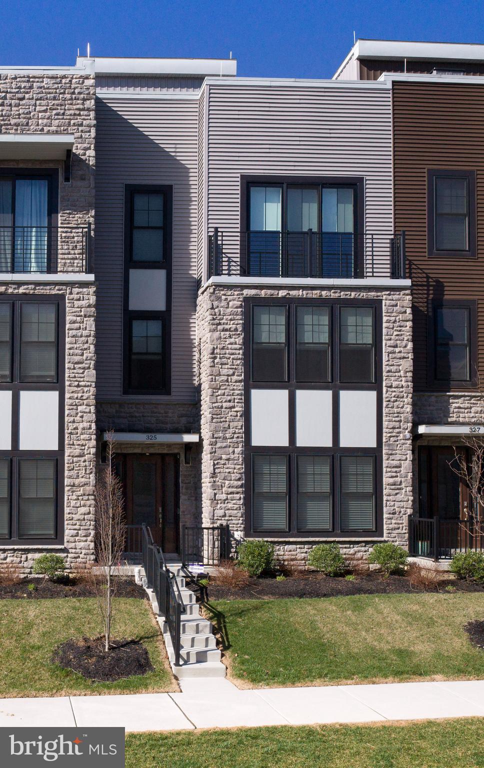 NEWTOWN WALK AT ELLIS PRESERVE - Residential Lease