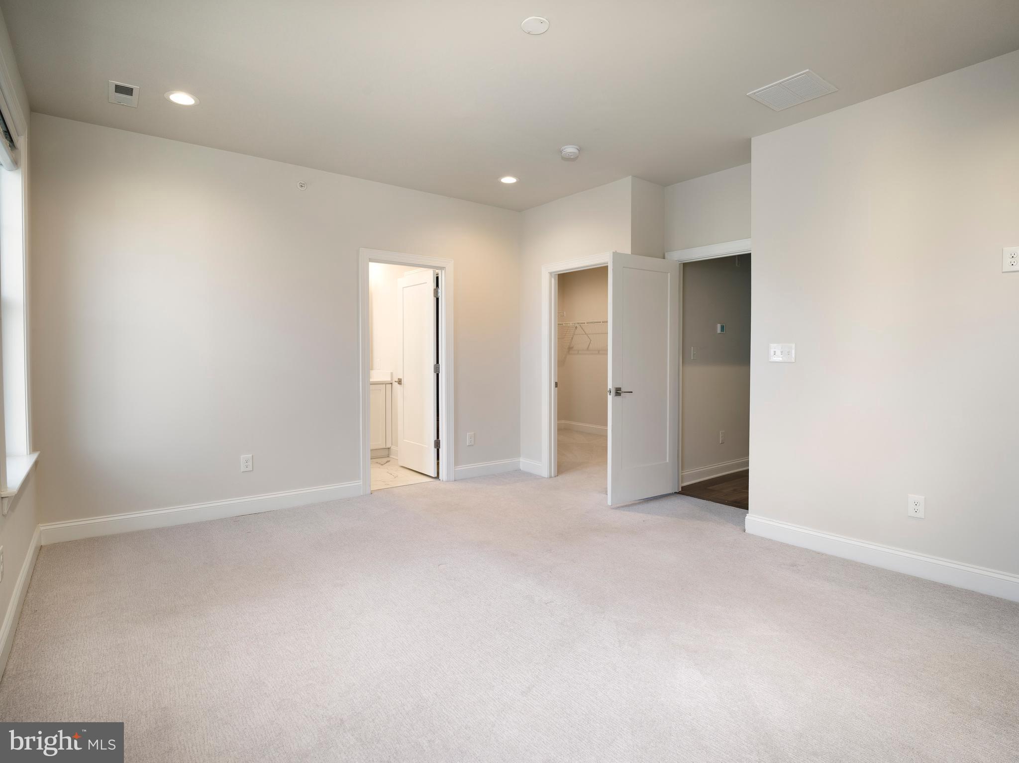 NEWTOWN WALK AT ELLIS PRESERVE - Residential Lease