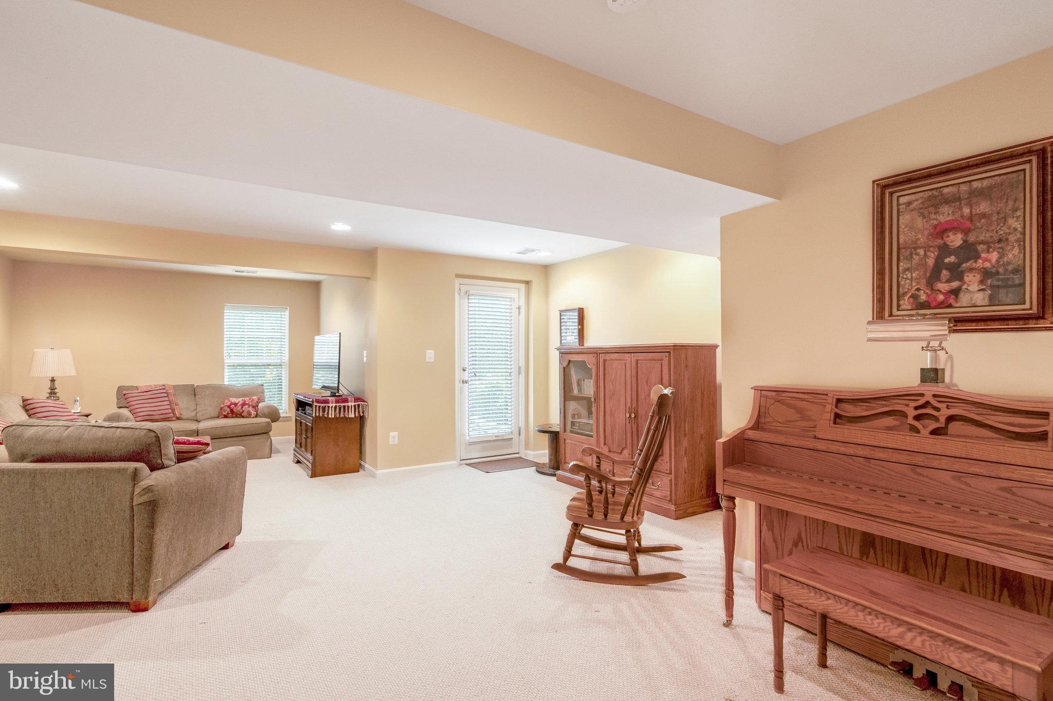 PEMBROOKE/VICTORY LAKES - Residential