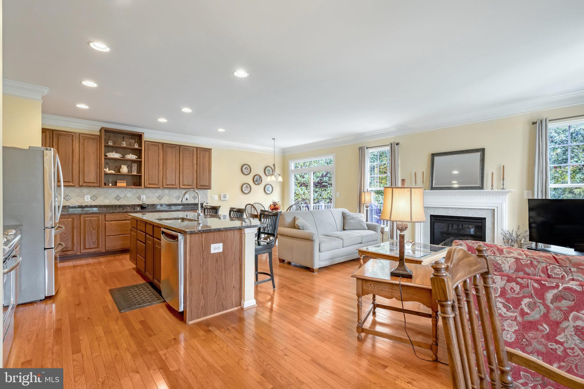 PEMBROOKE/VICTORY LAKES - Residential