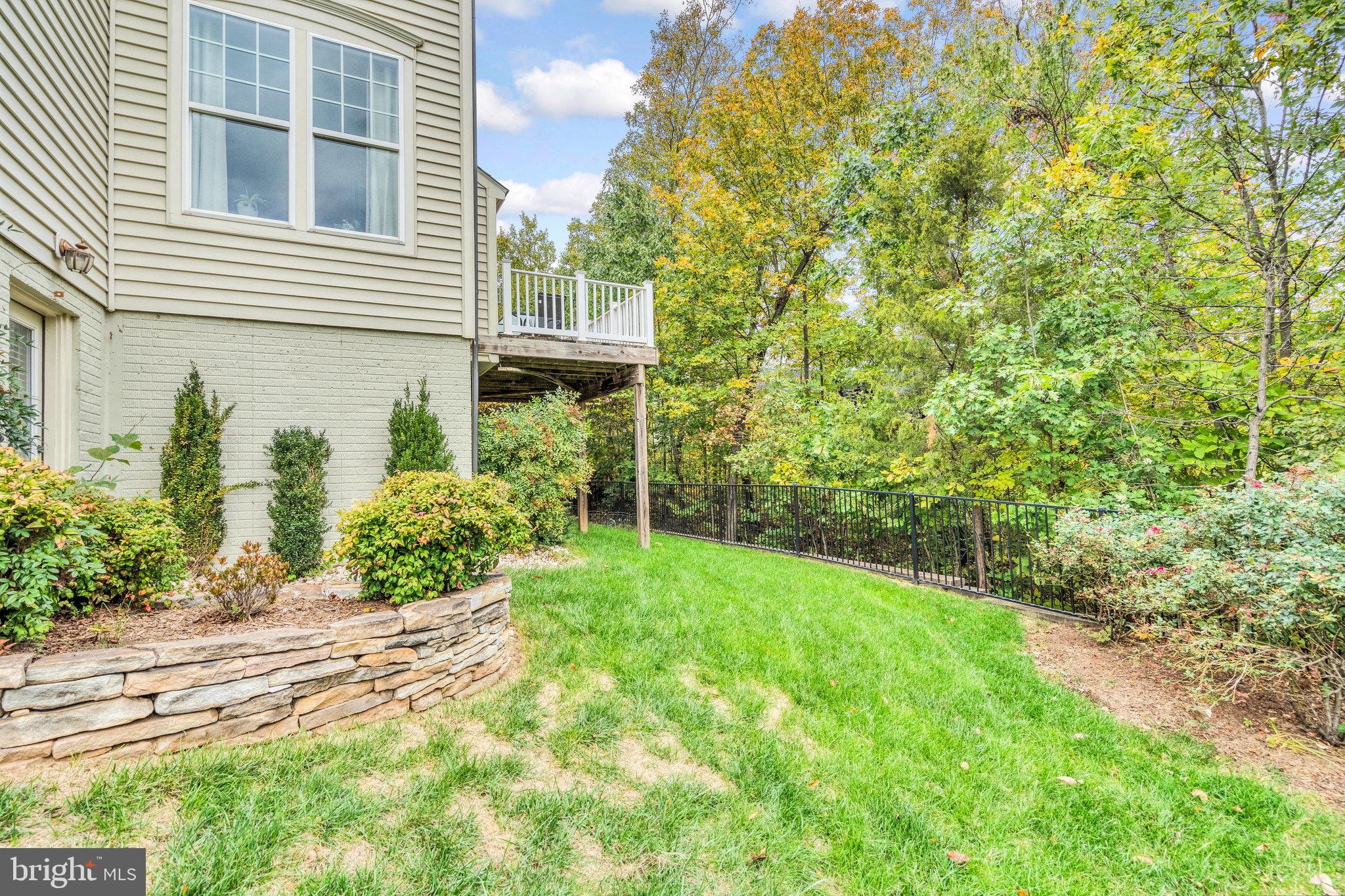 PEMBROOKE/VICTORY LAKES - Residential