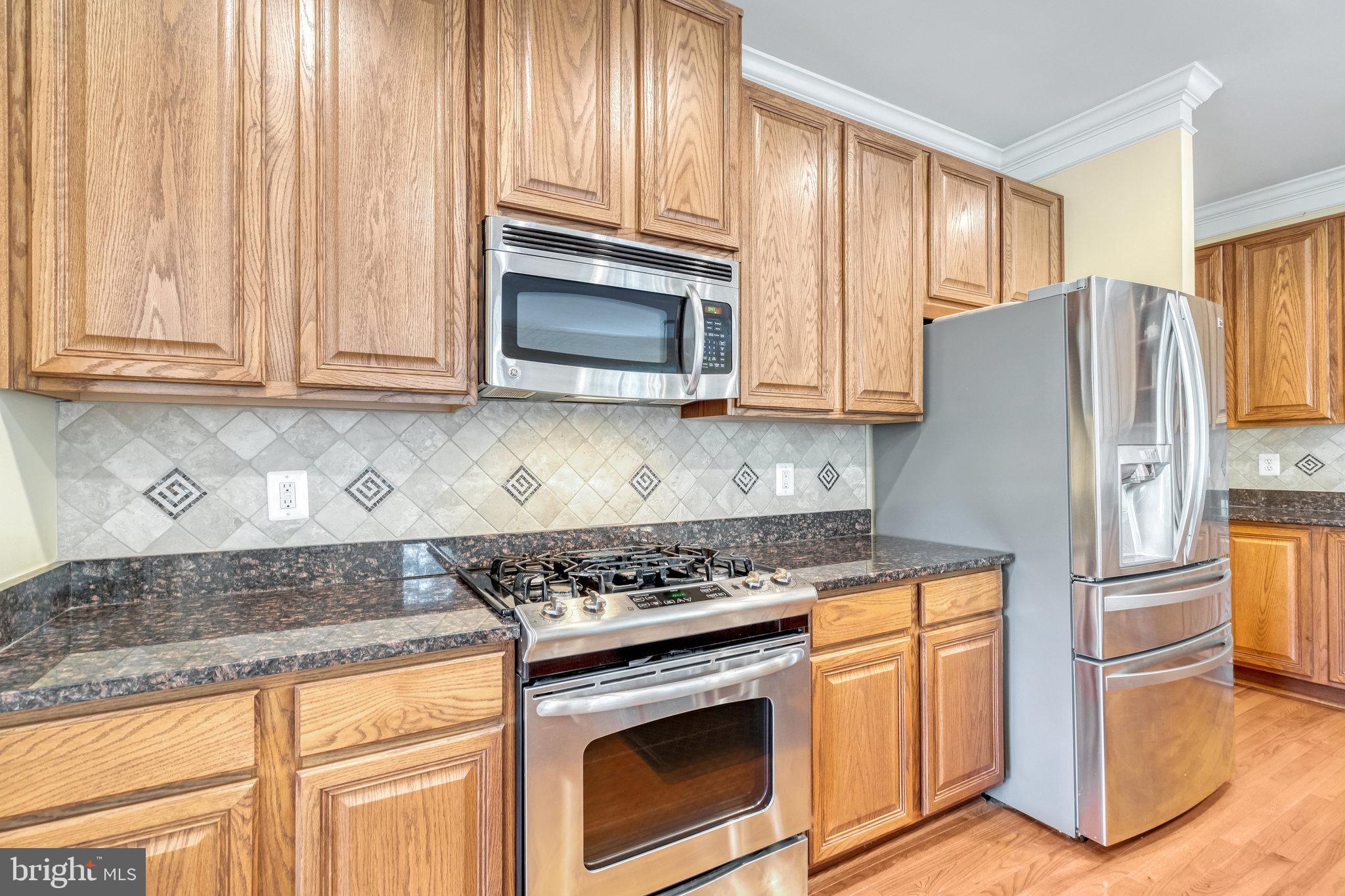 PEMBROOKE/VICTORY LAKES - Residential