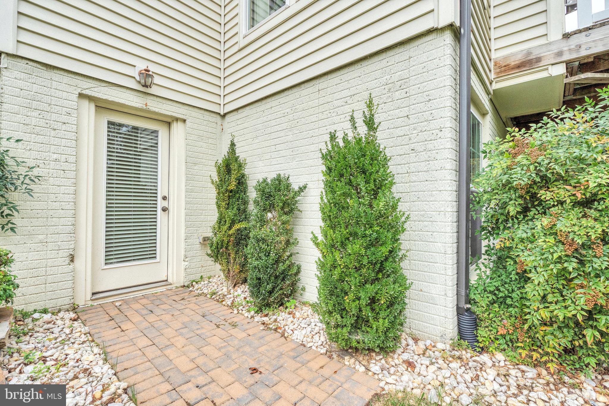 PEMBROOKE/VICTORY LAKES - Residential