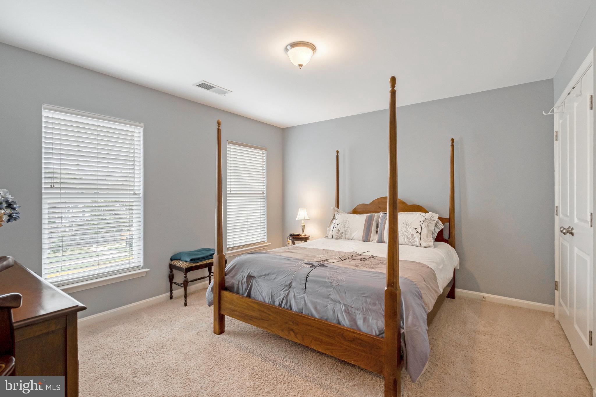 PEMBROOKE/VICTORY LAKES - Residential