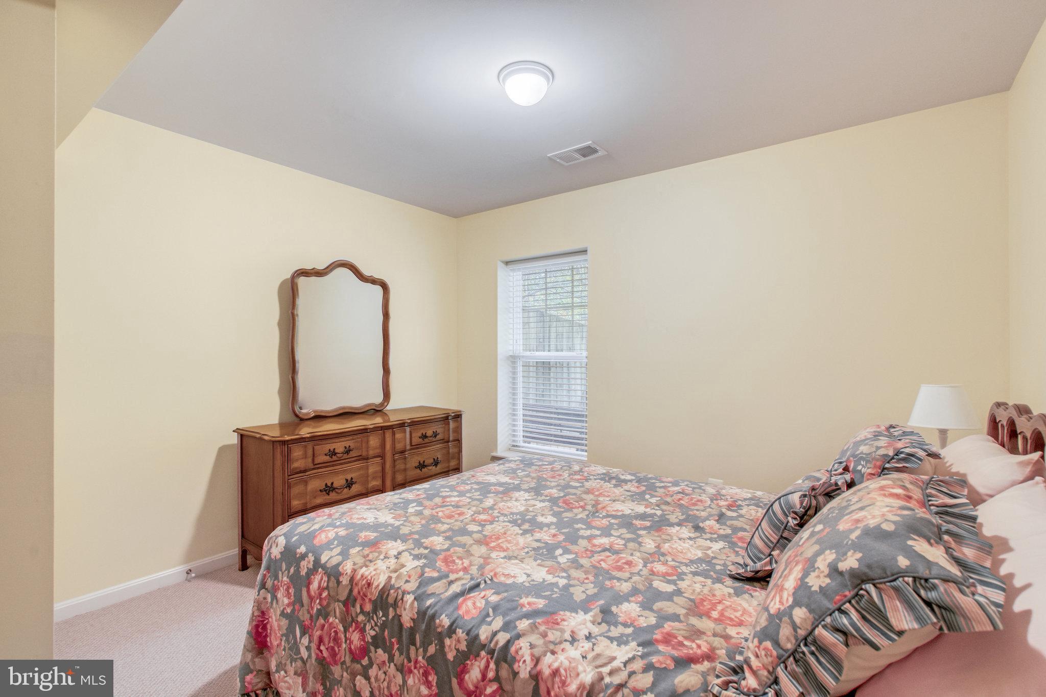 PEMBROOKE/VICTORY LAKES - Residential