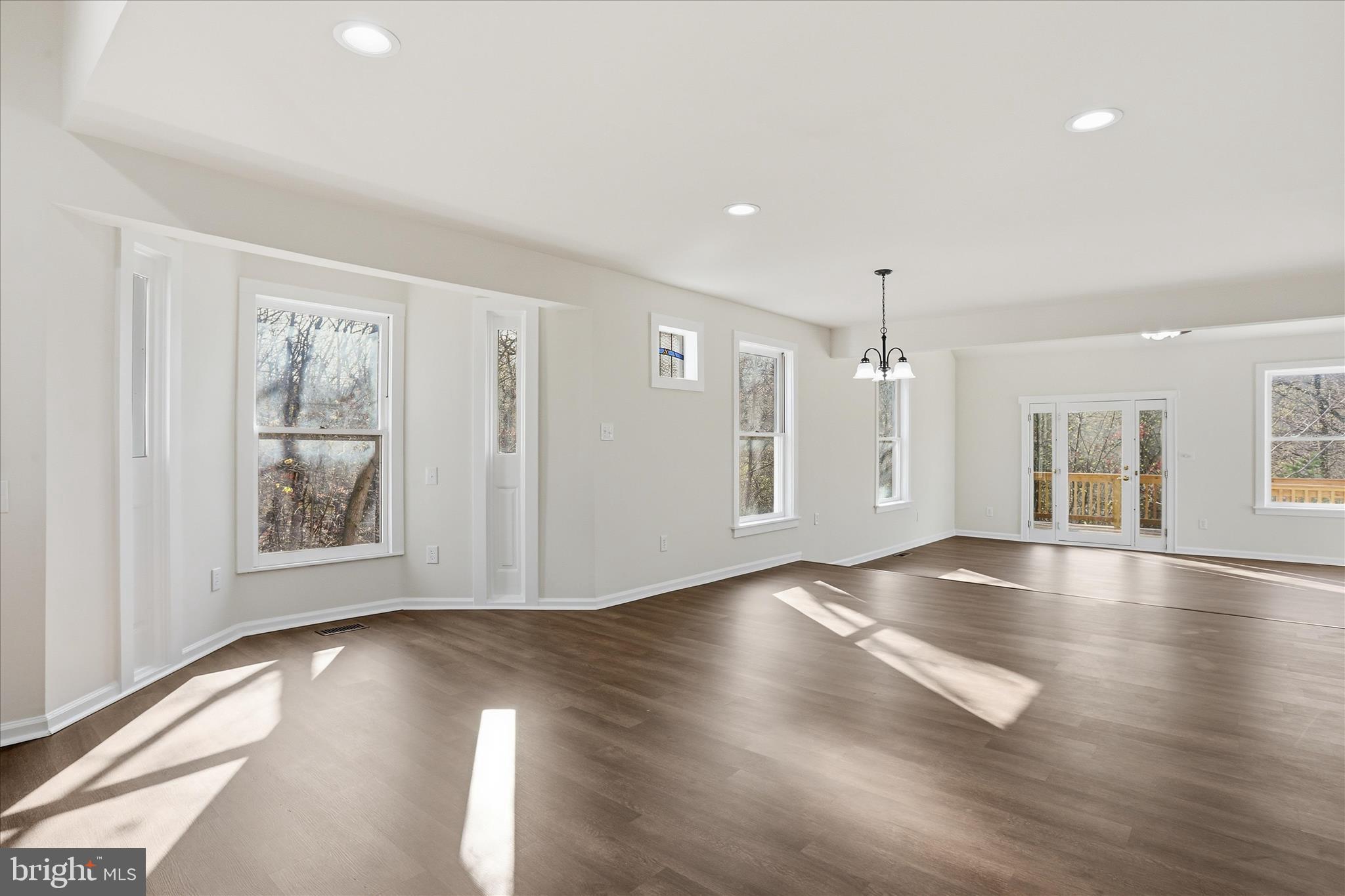 SHANNONDALE - Residential