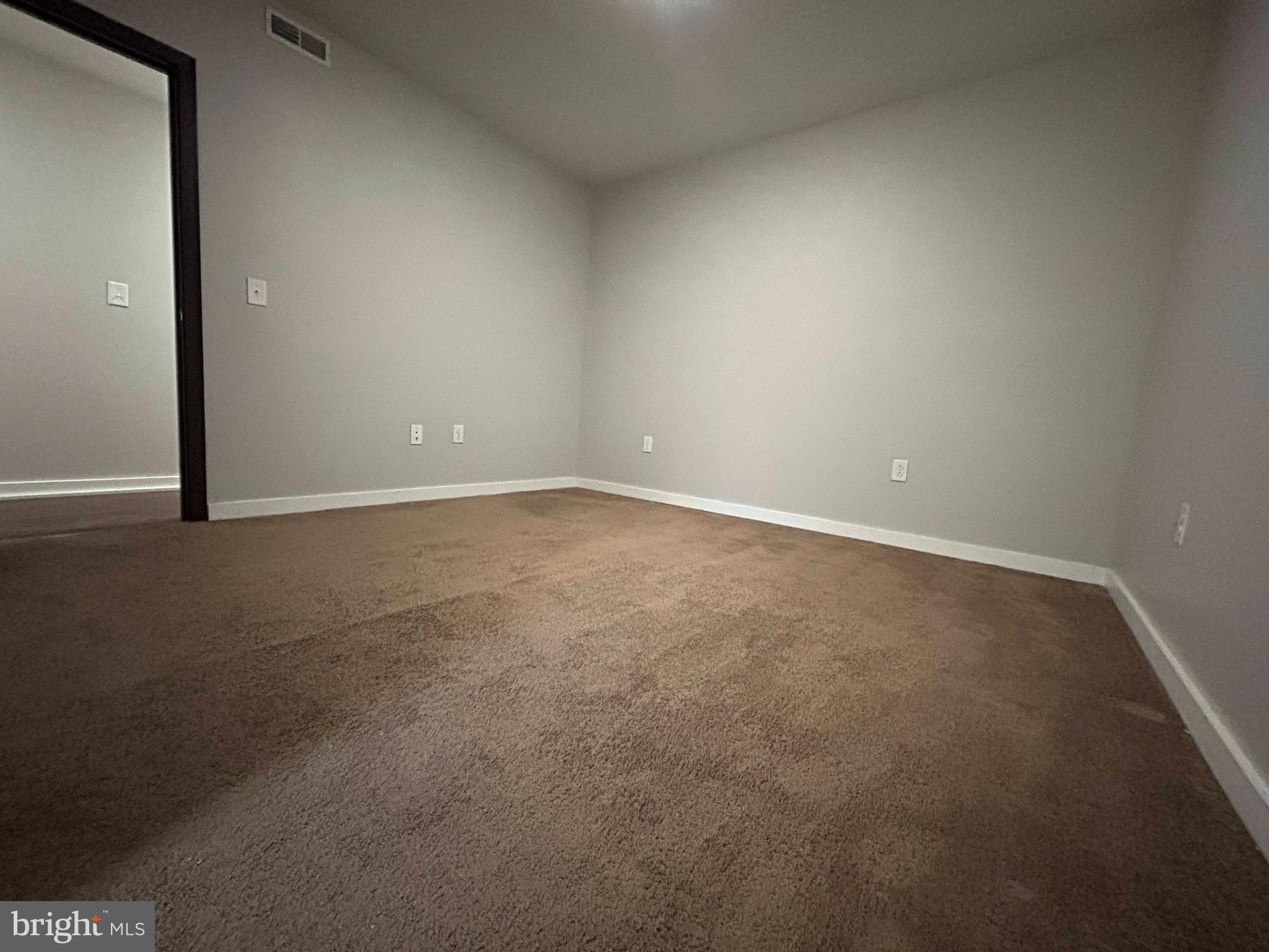 TEMPLE UNIVERSITY - Residential Lease