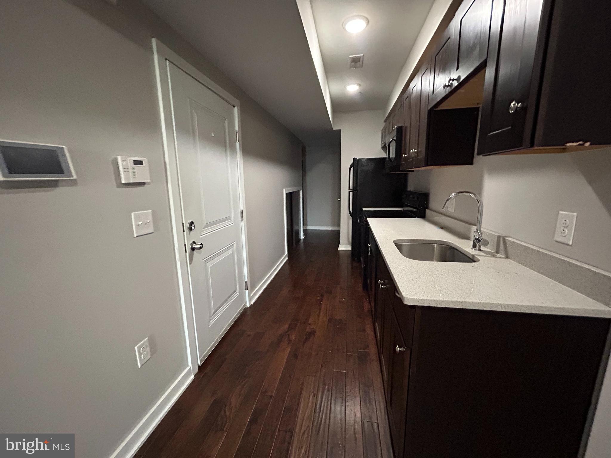 TEMPLE UNIVERSITY - Residential Lease