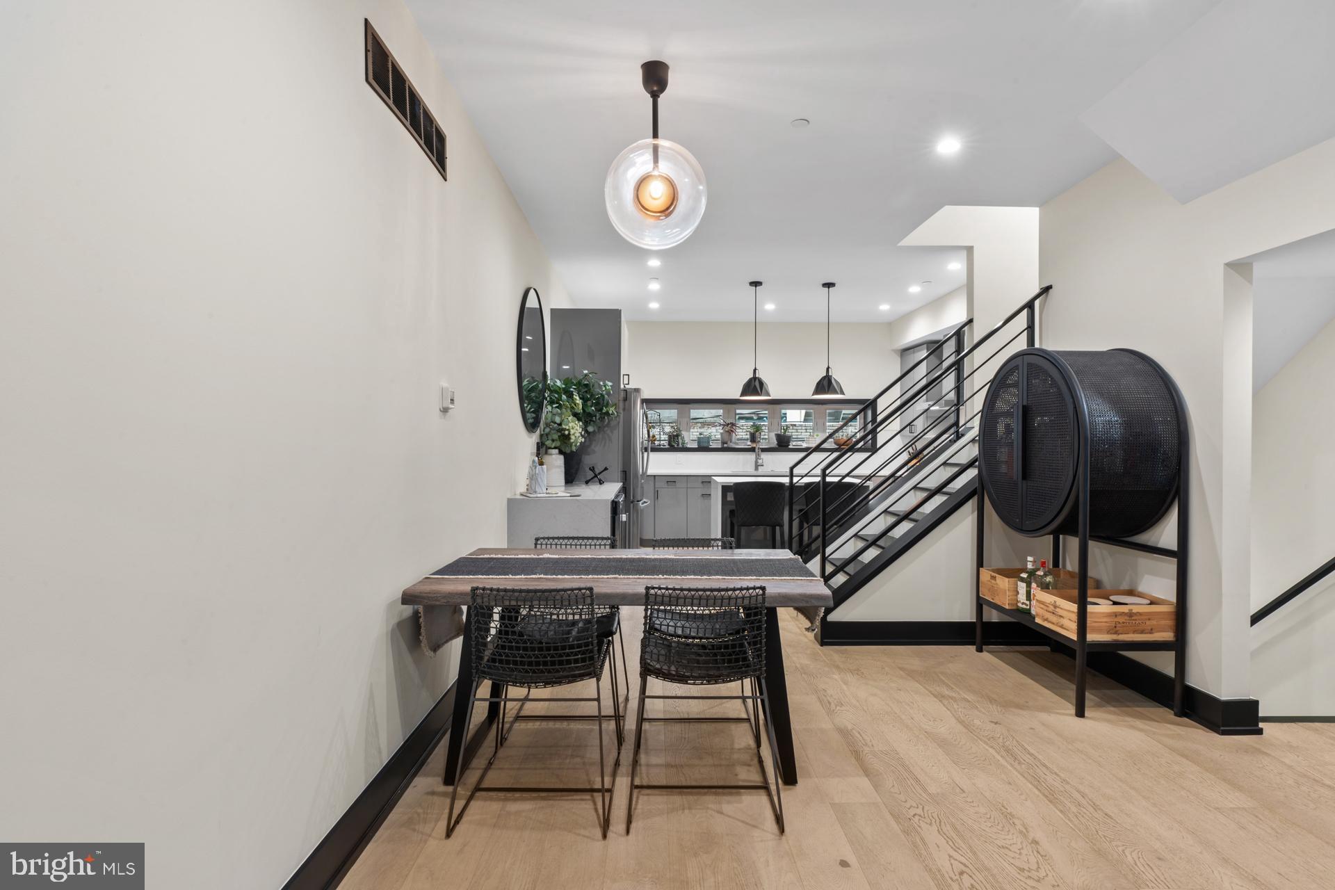 OLDE KENSINGTON - Residential