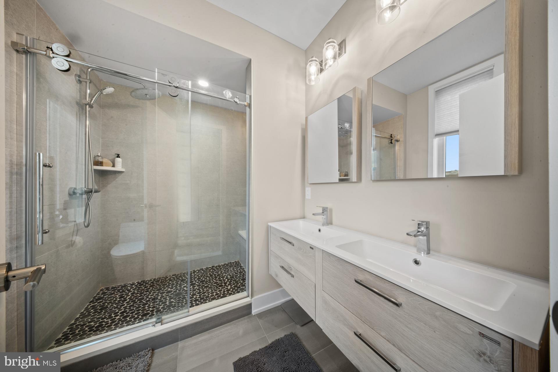 OLDE KENSINGTON - Residential