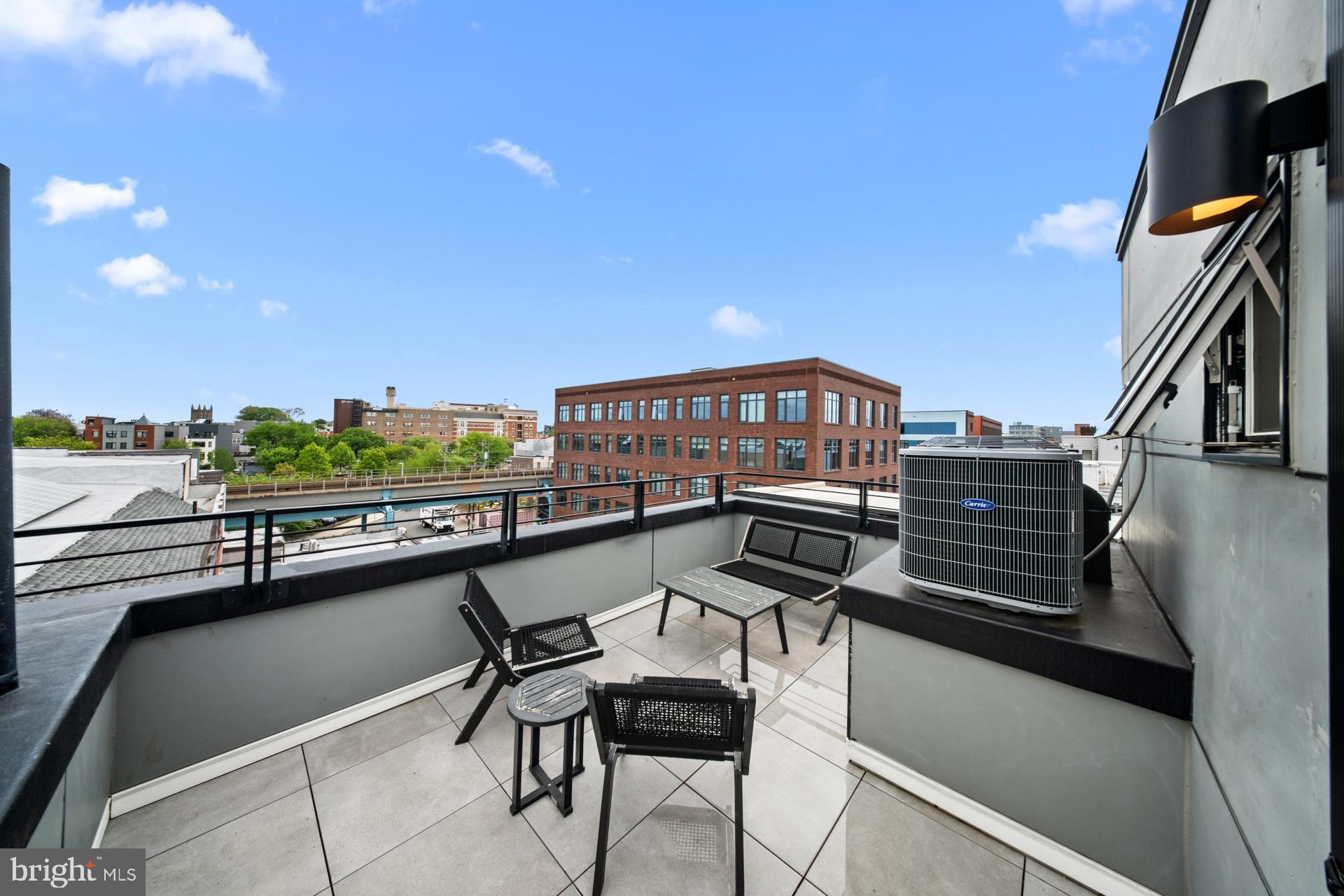 OLDE KENSINGTON - Residential
