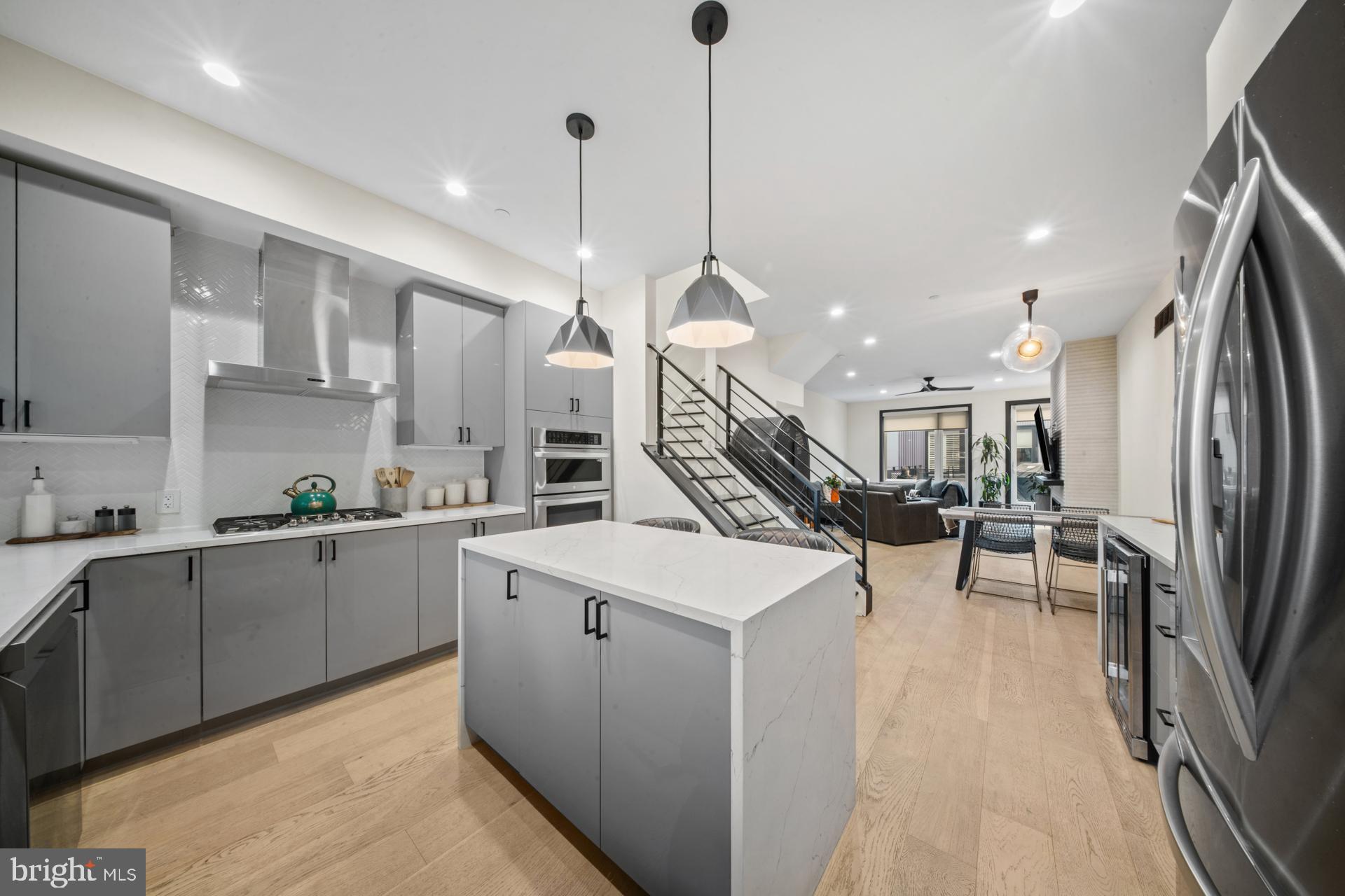 OLDE KENSINGTON - Residential