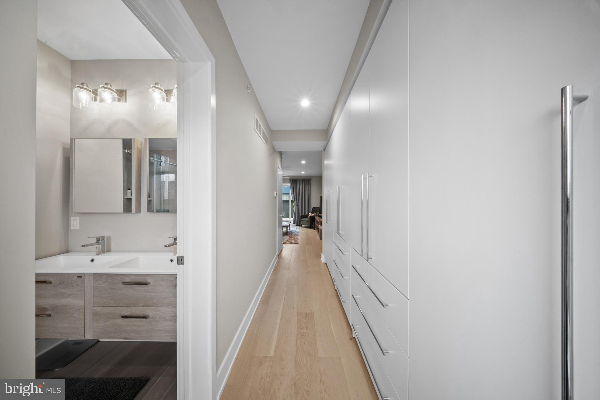 OLDE KENSINGTON - Residential