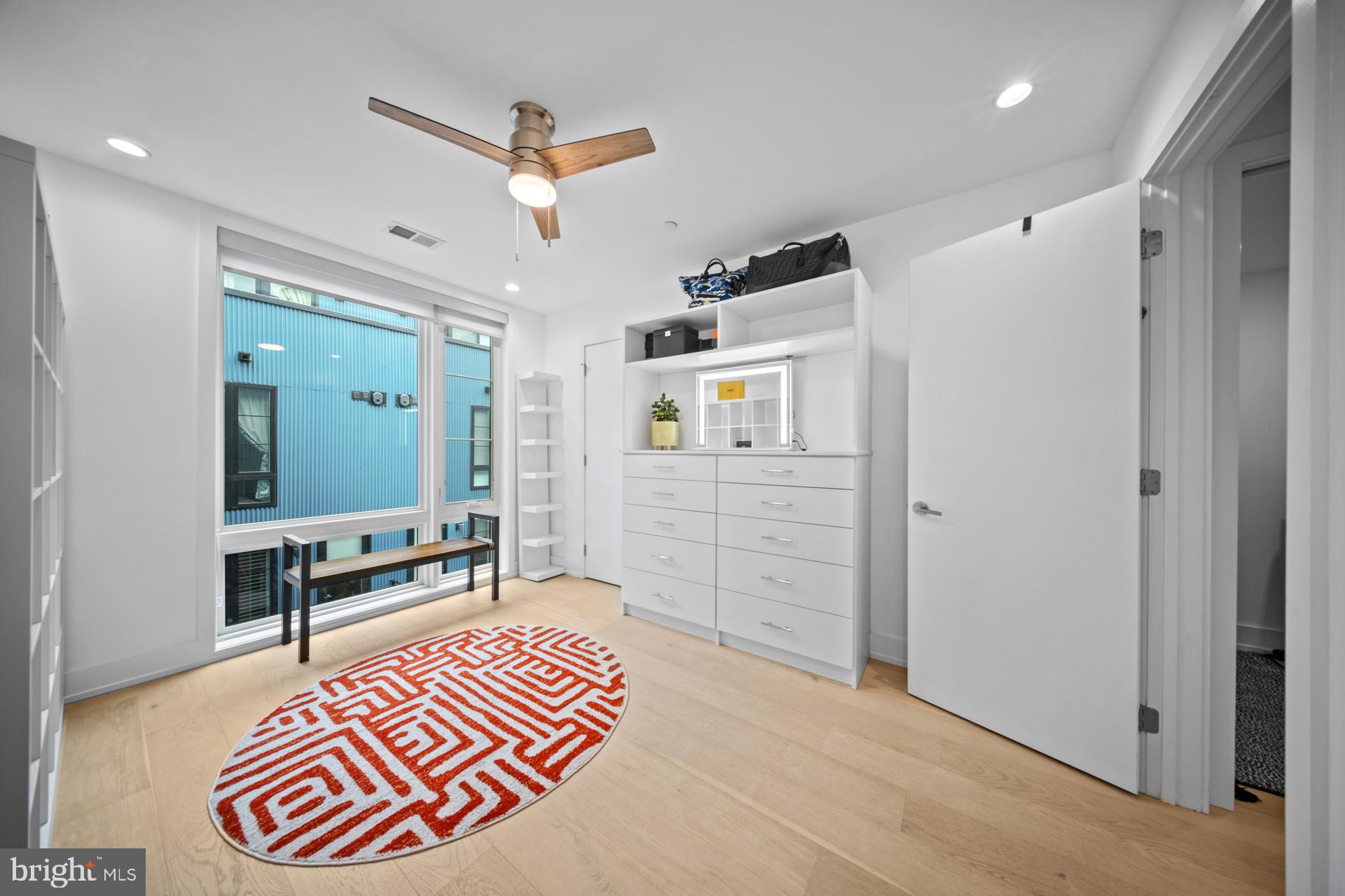 OLDE KENSINGTON - Residential