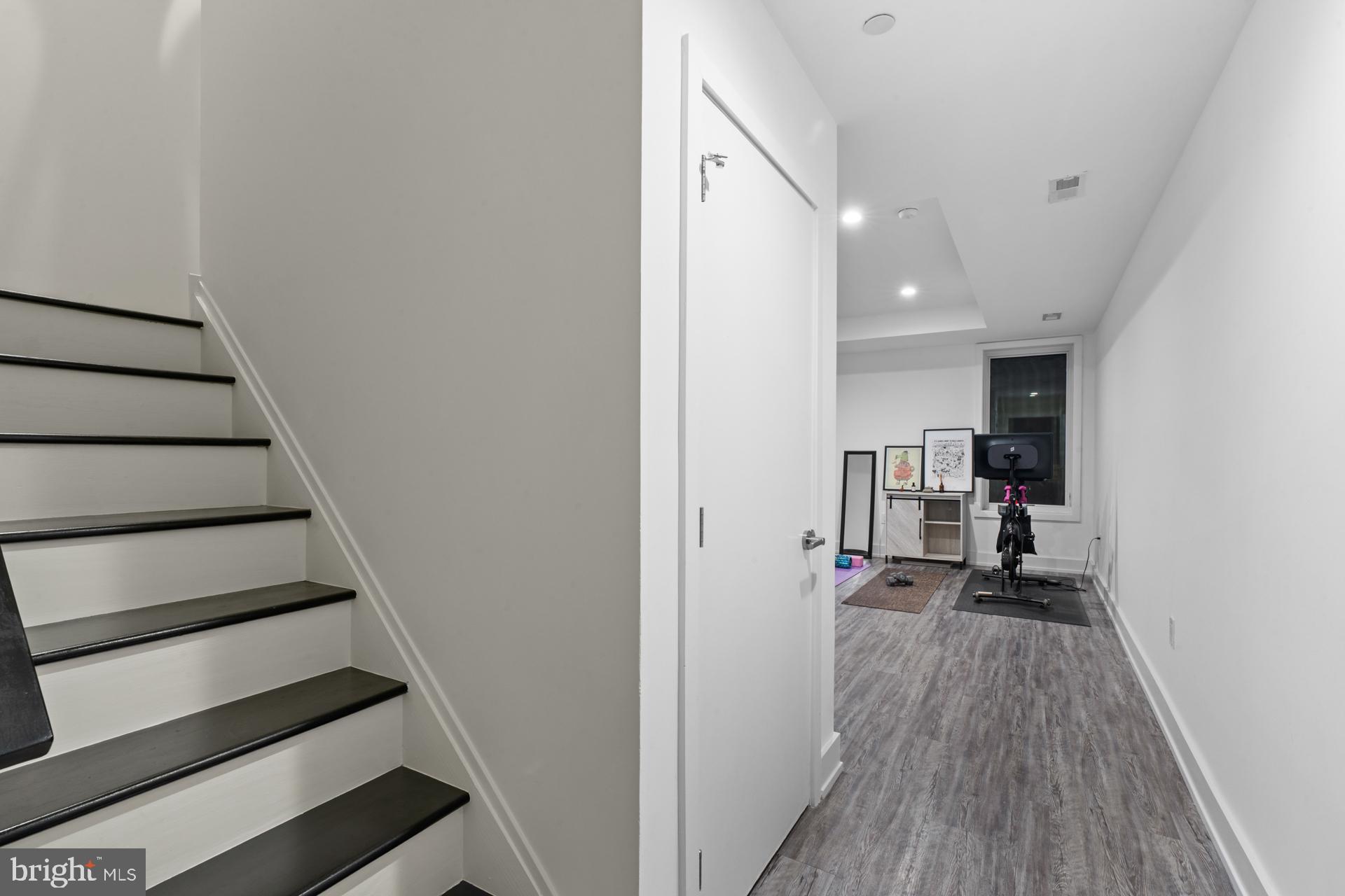 OLDE KENSINGTON - Residential