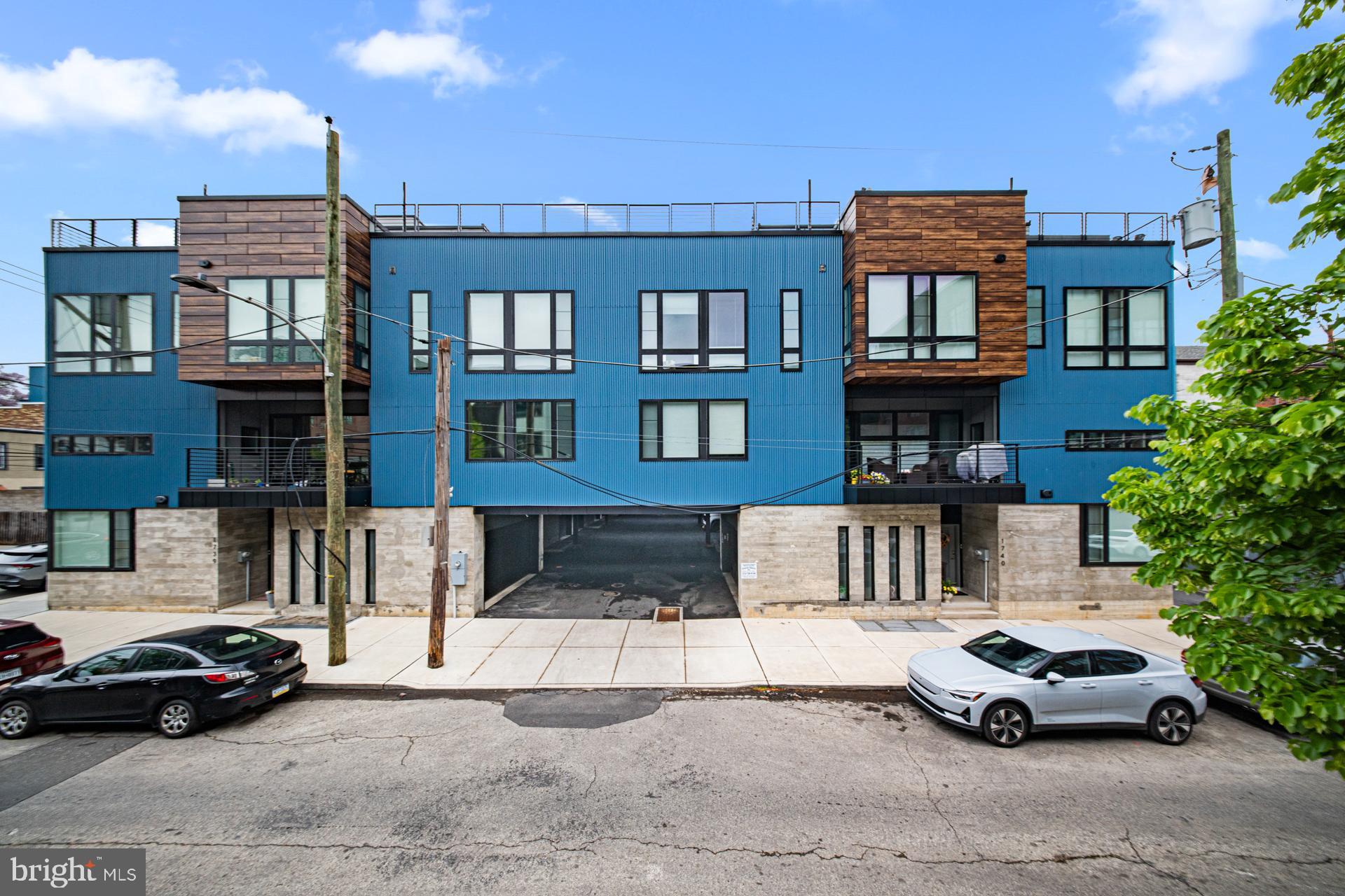 OLDE KENSINGTON - Residential