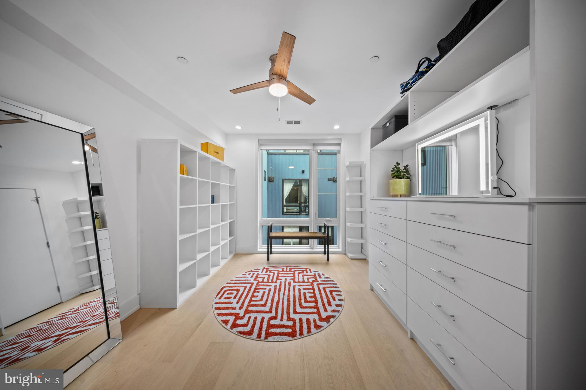 OLDE KENSINGTON - Residential