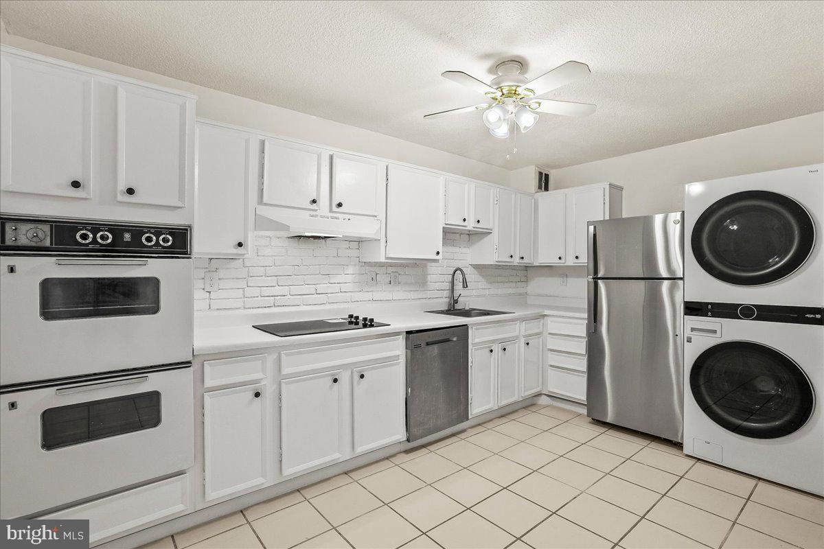 203 YOAKUM PARKWAY 519